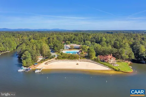 364 Jefferson Drive, Palmyra, VA MLS: VAFN2000608