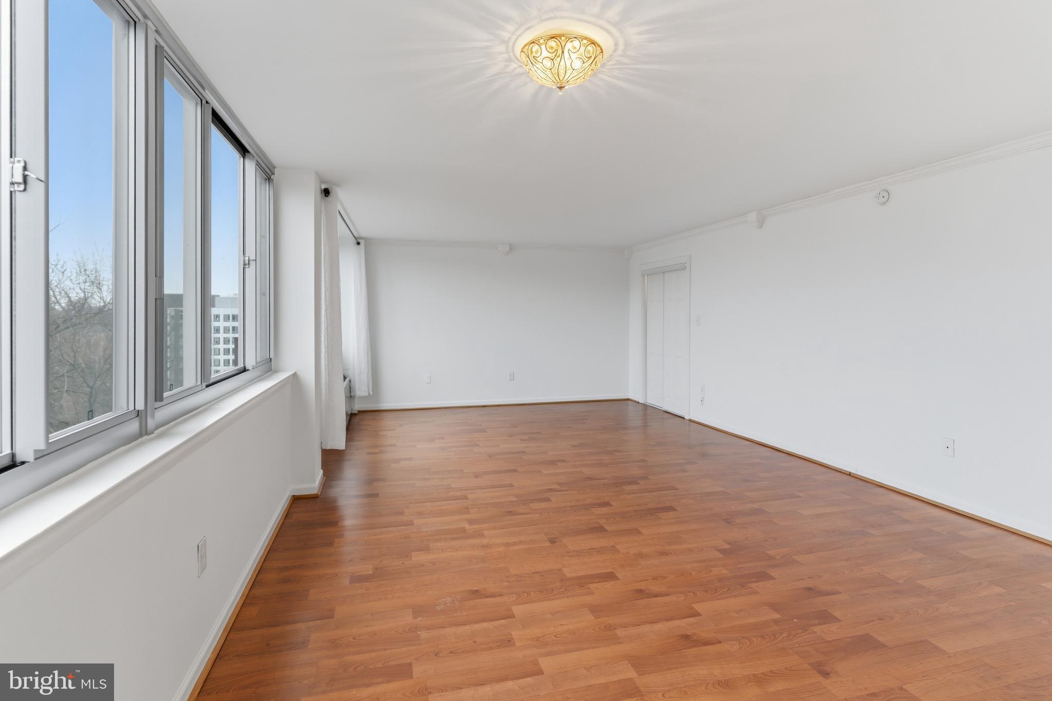 5353 COLUMBIA PIKE 704