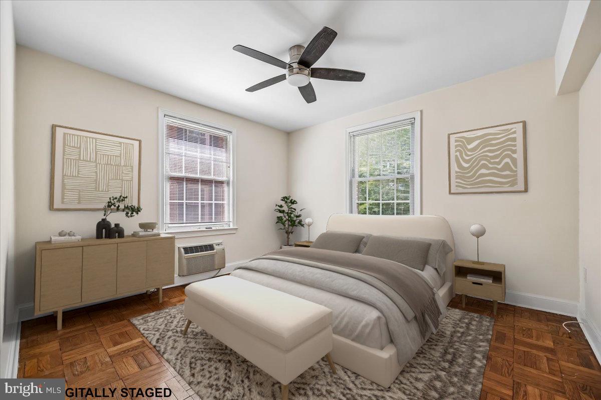 4481 MACARTHUR BOULEVARD NW 204