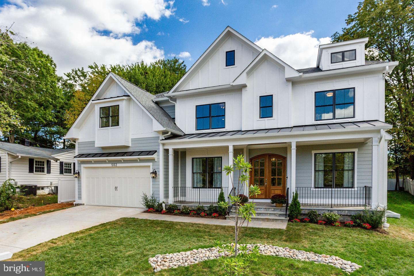 VIENNA WOODS - Residential