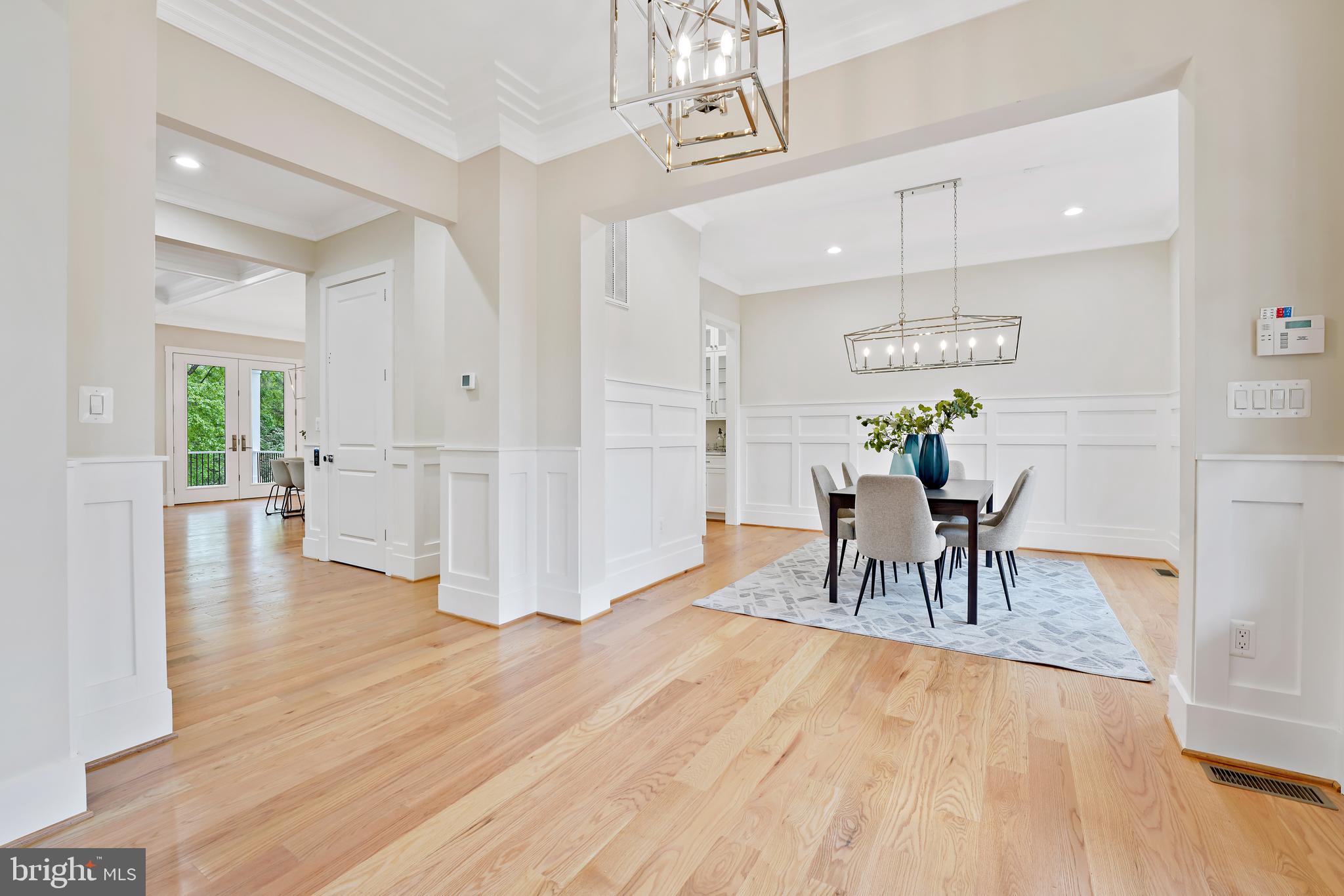 VIENNA WOODS - Residential