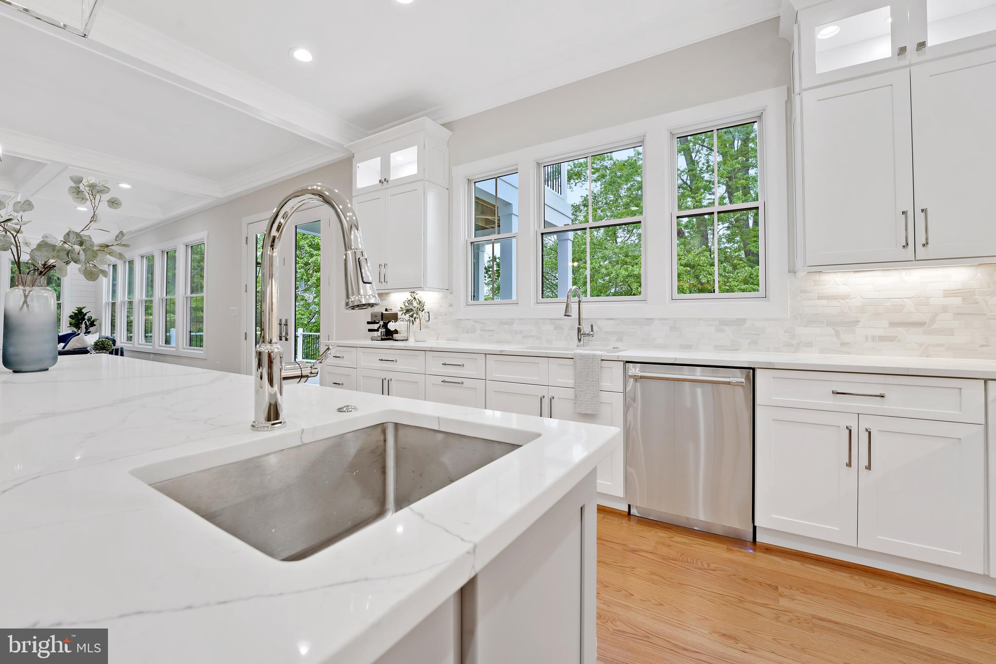 VIENNA WOODS - Residential