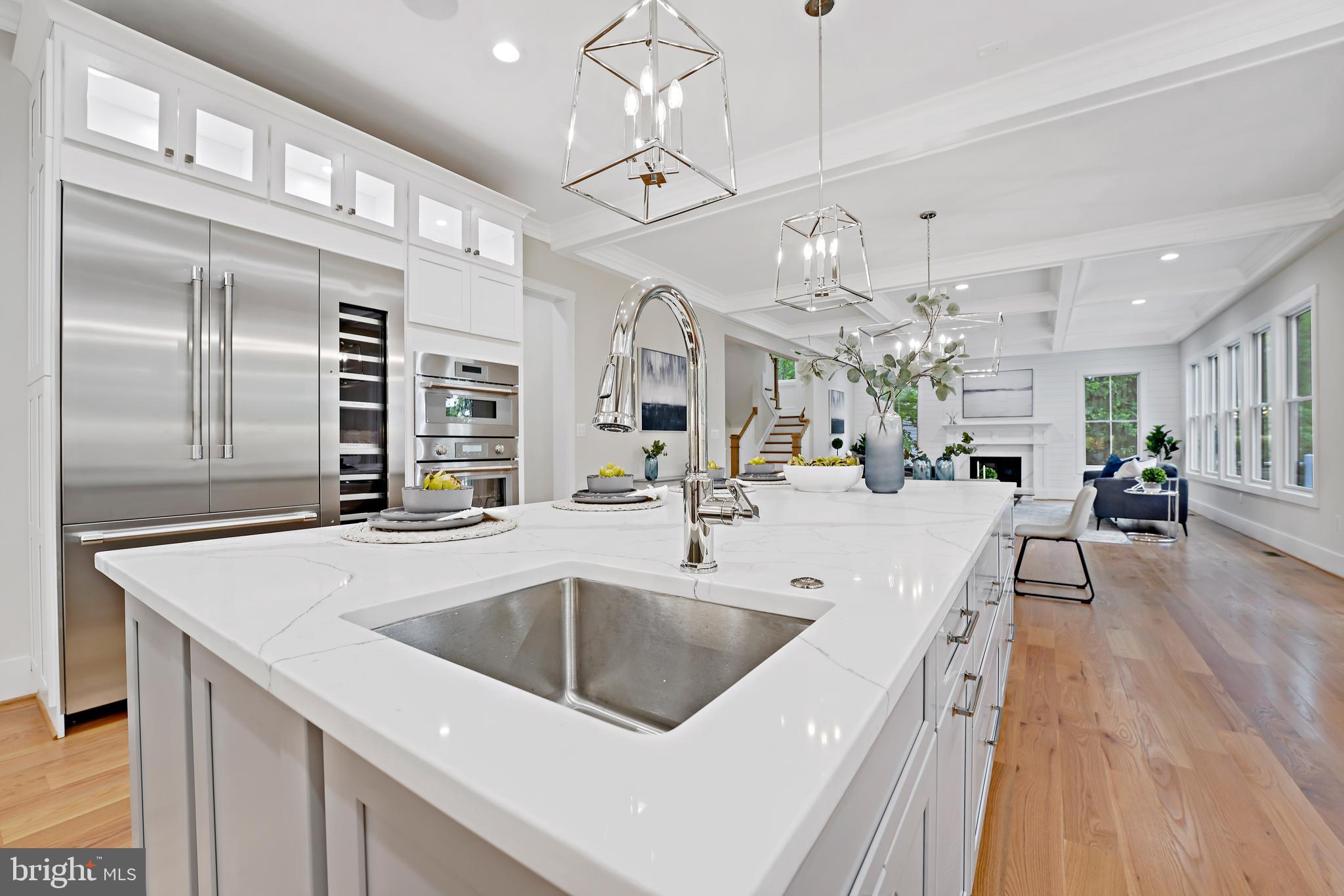 VIENNA WOODS - Residential