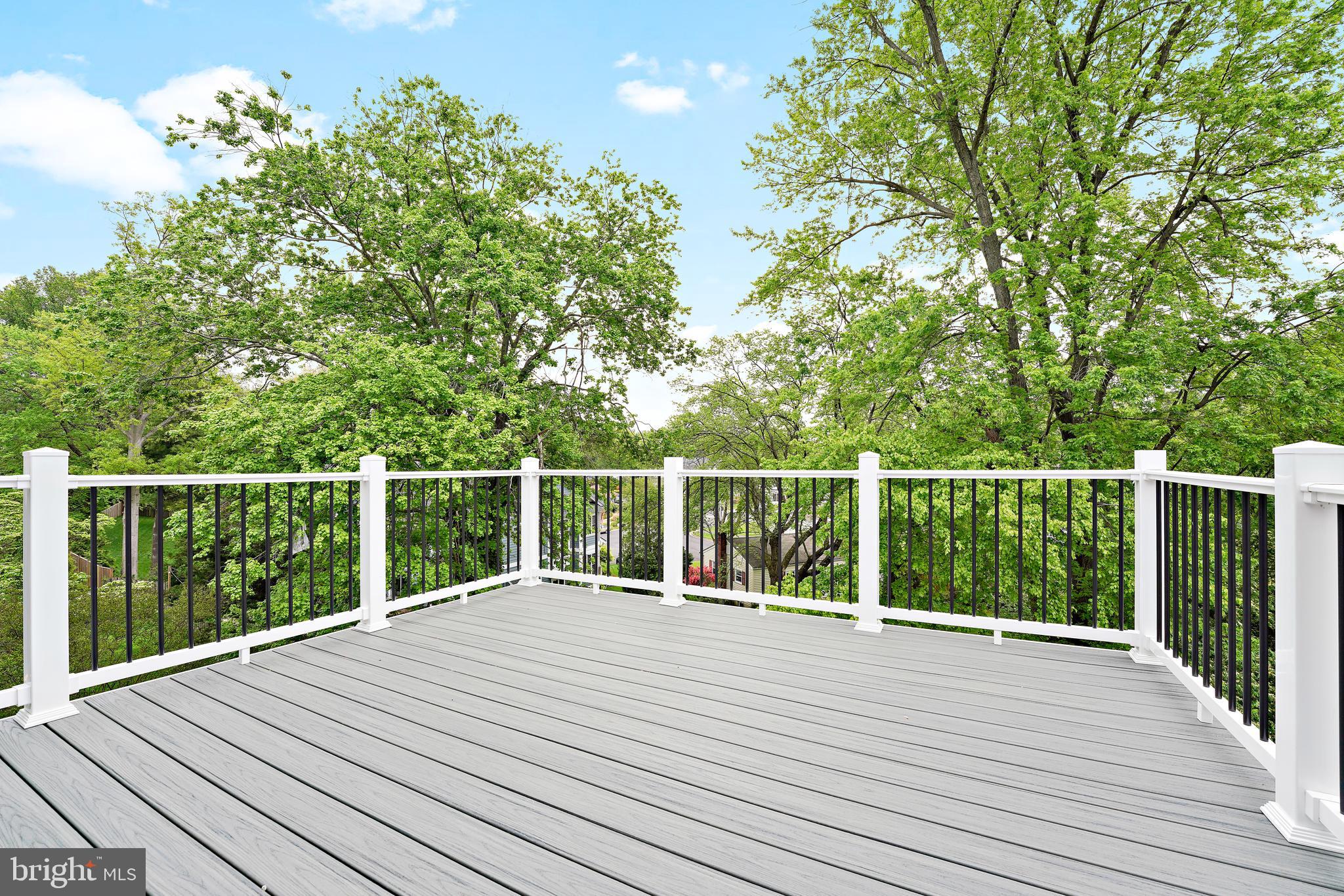 VIENNA WOODS - Residential