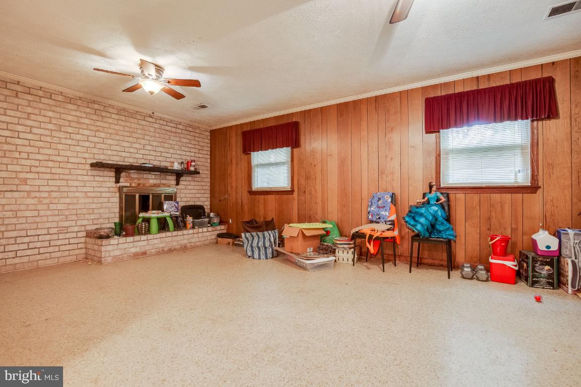 ORANGE HUNT ESTATES - Residential