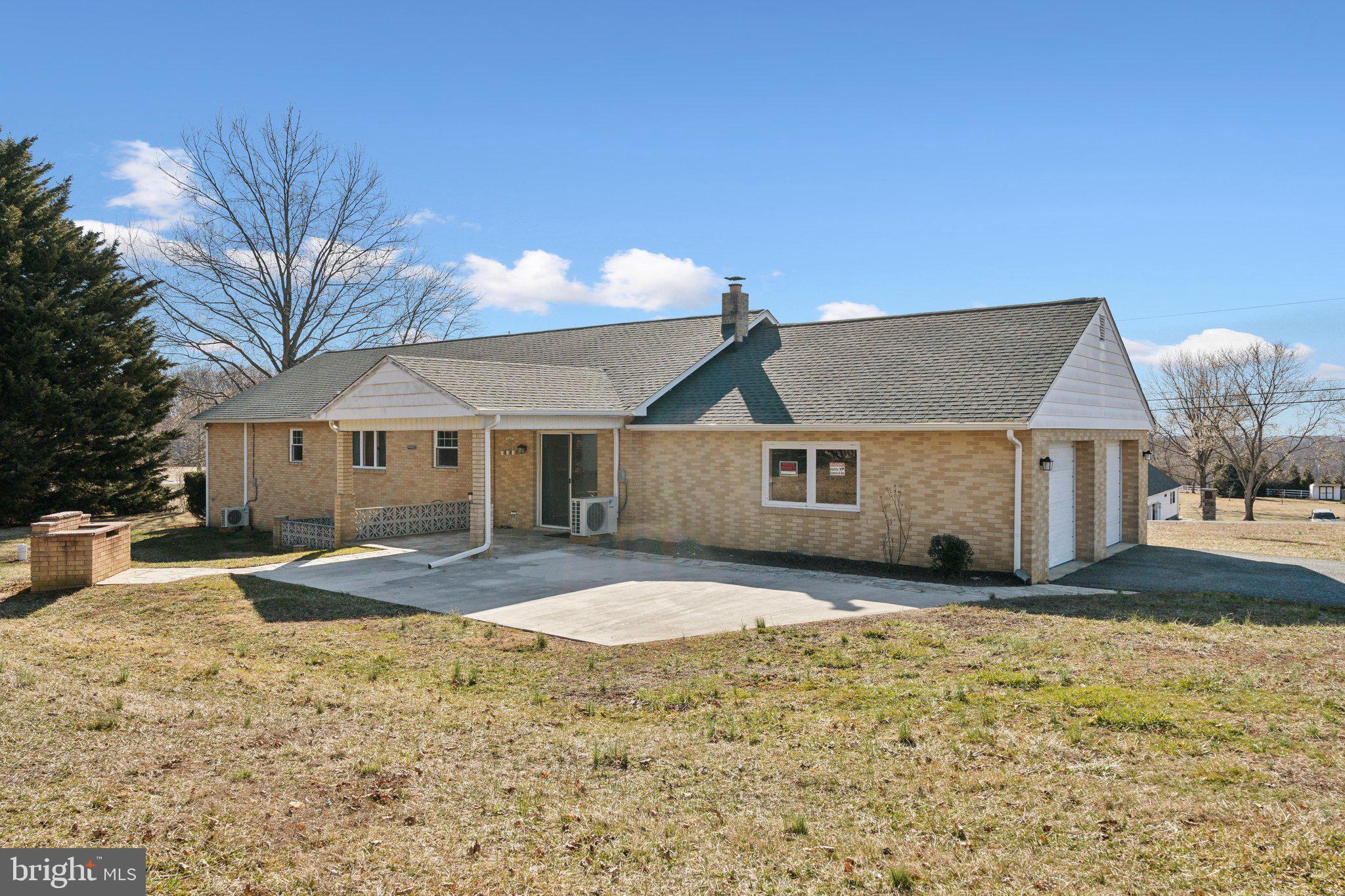 CHAPEL HILLS - Residential