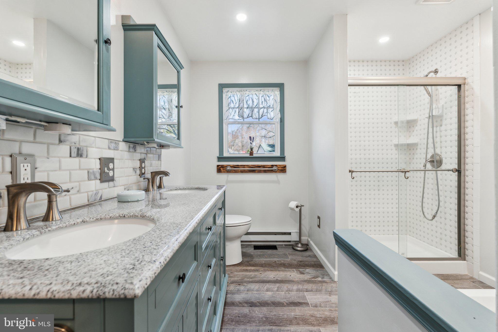 CHAPEL HILLS - Residential