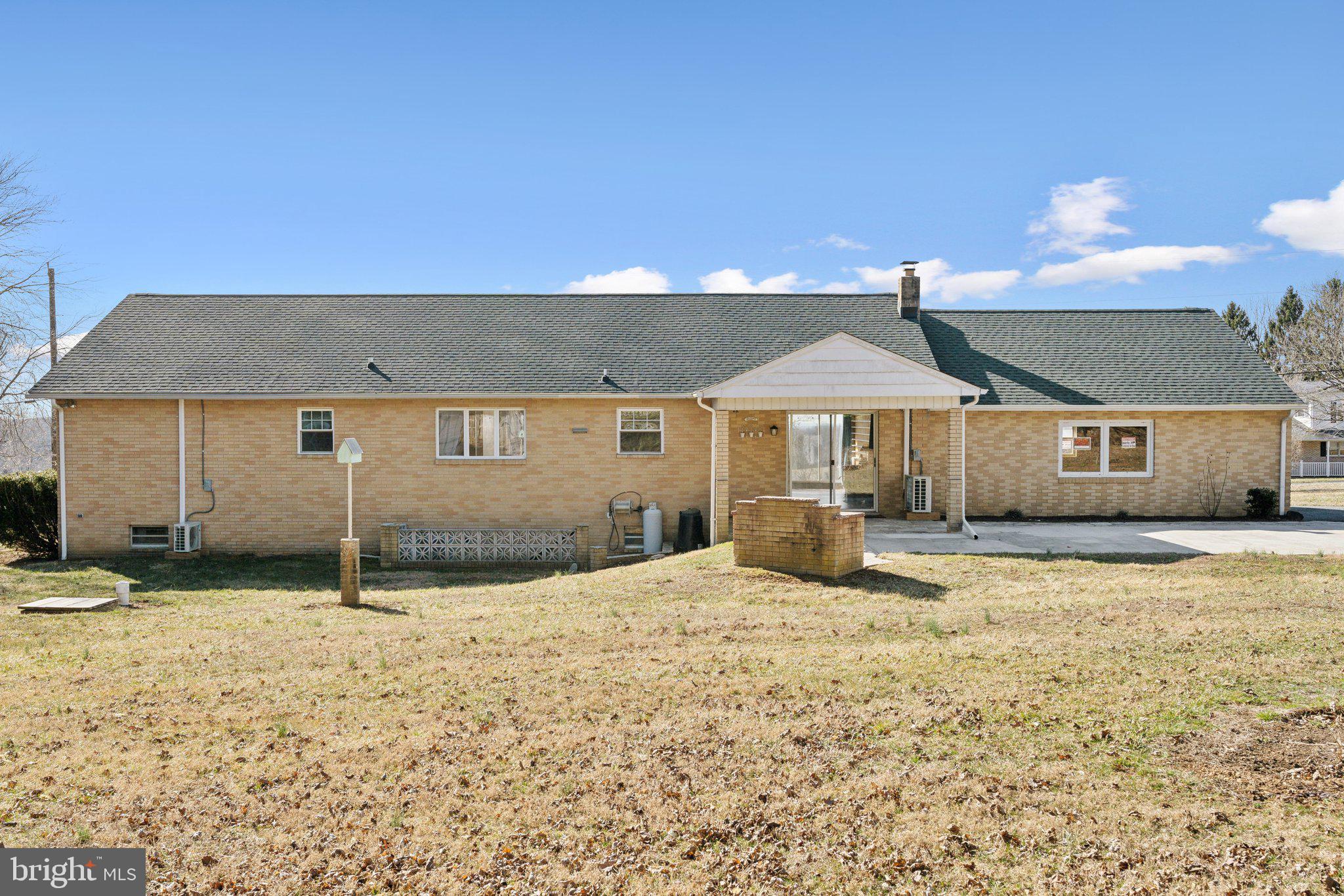 CHAPEL HILLS - Residential