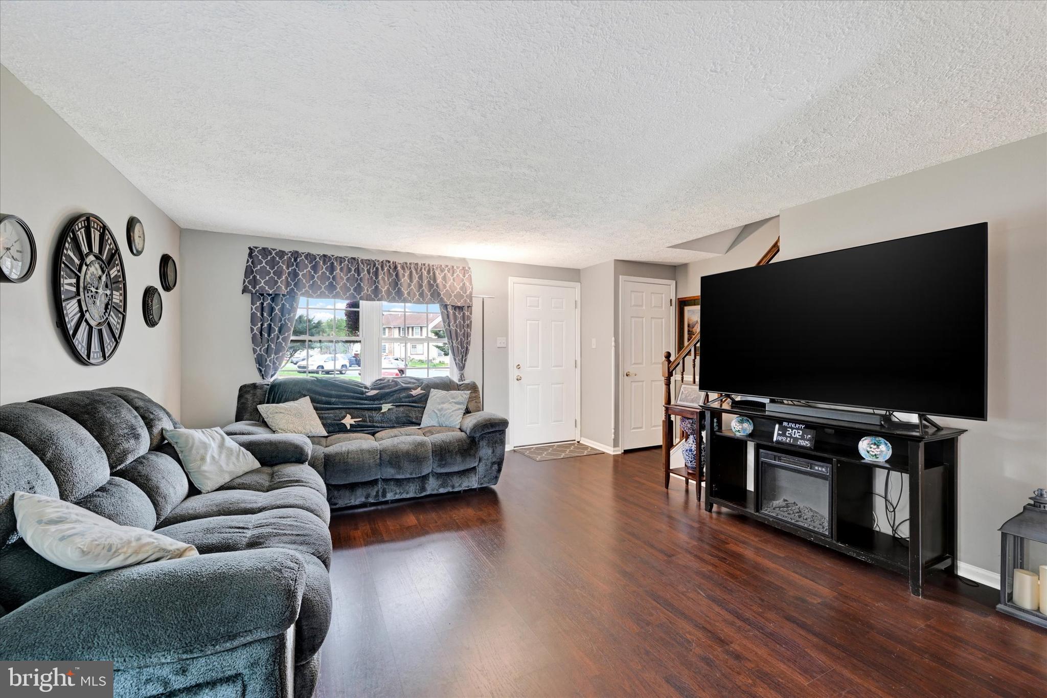 AMBERLY - Residential