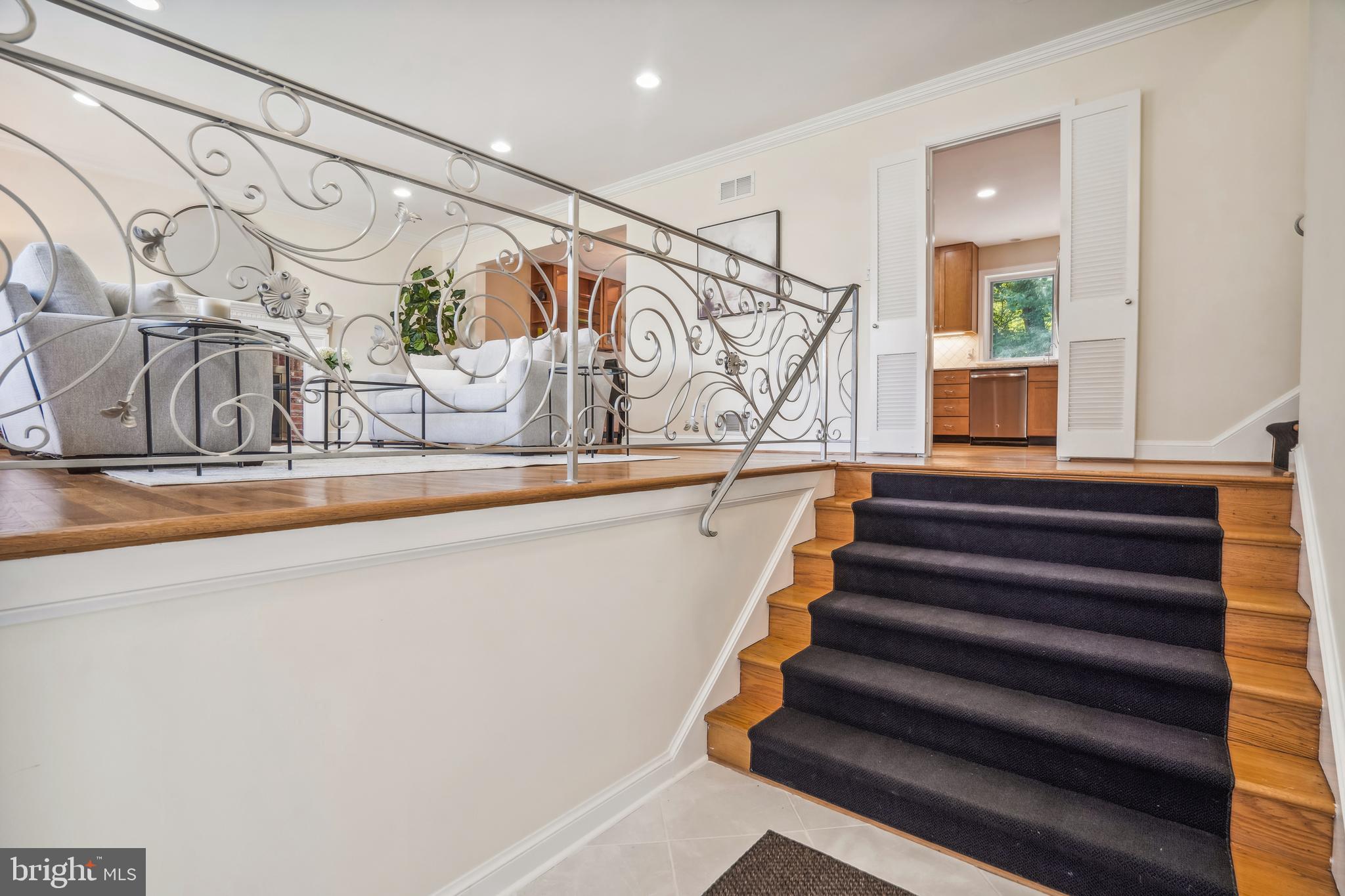 KENWOOD PARK - Residential