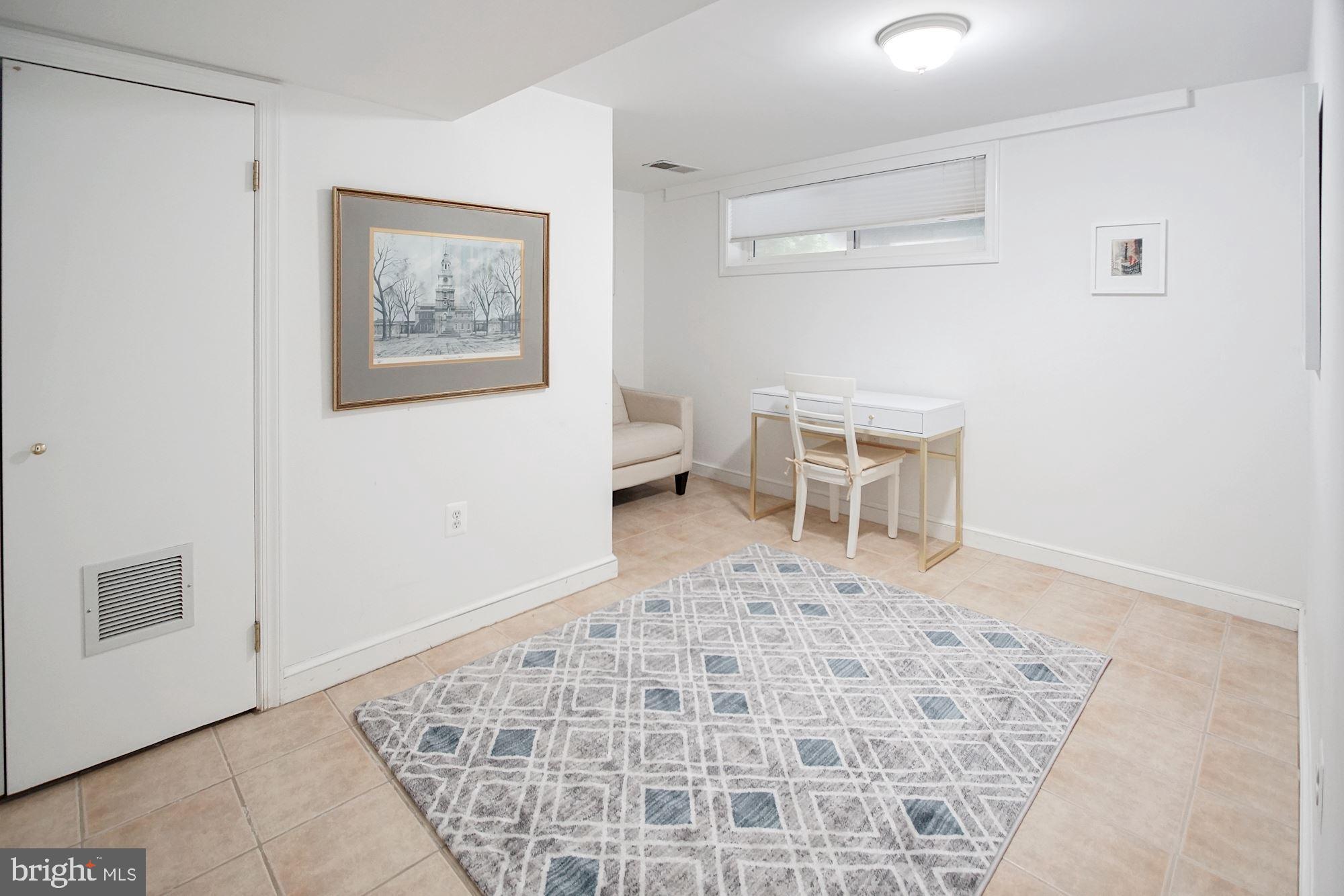 KENWOOD PARK - Residential