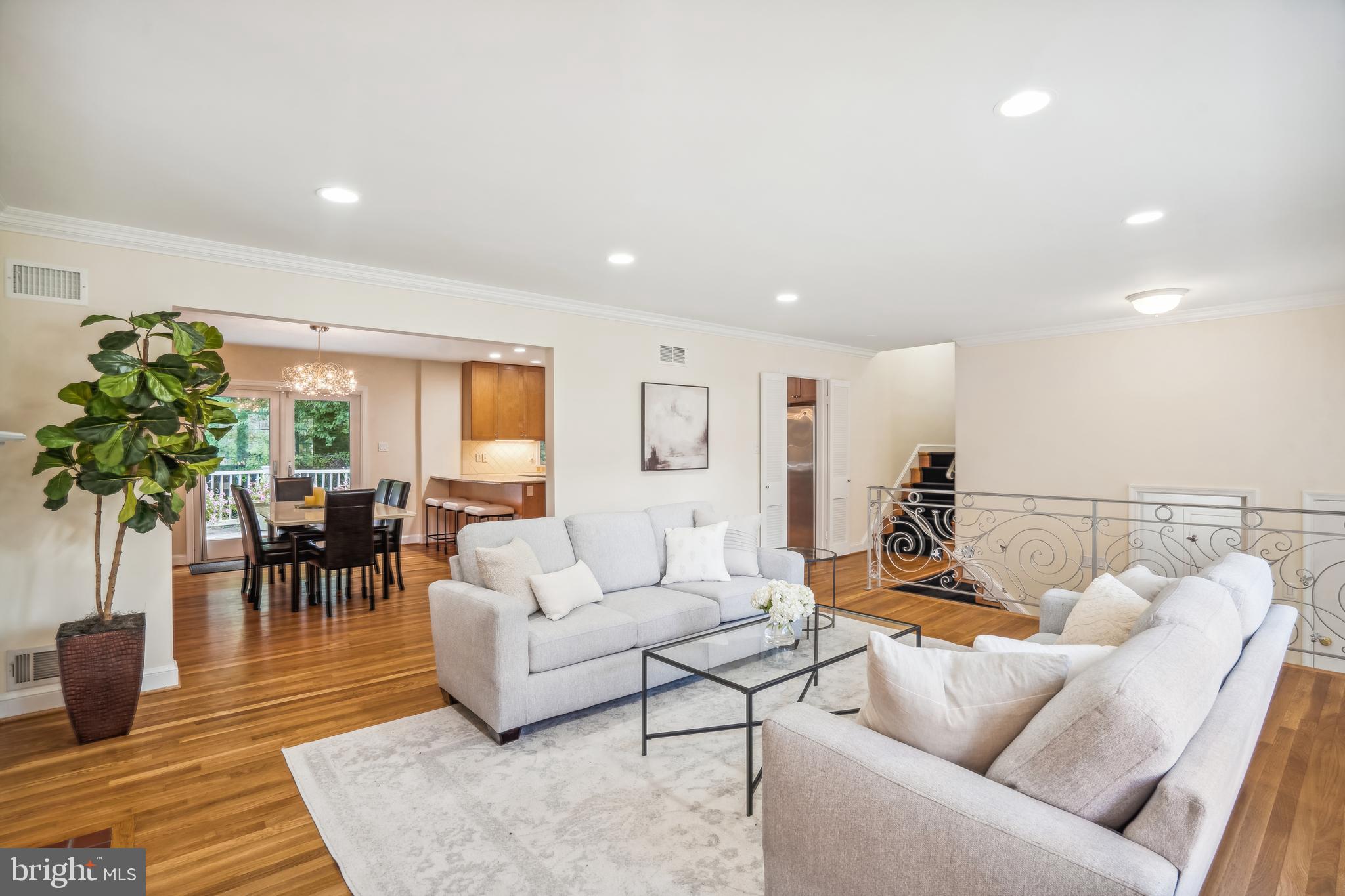 KENWOOD PARK - Residential