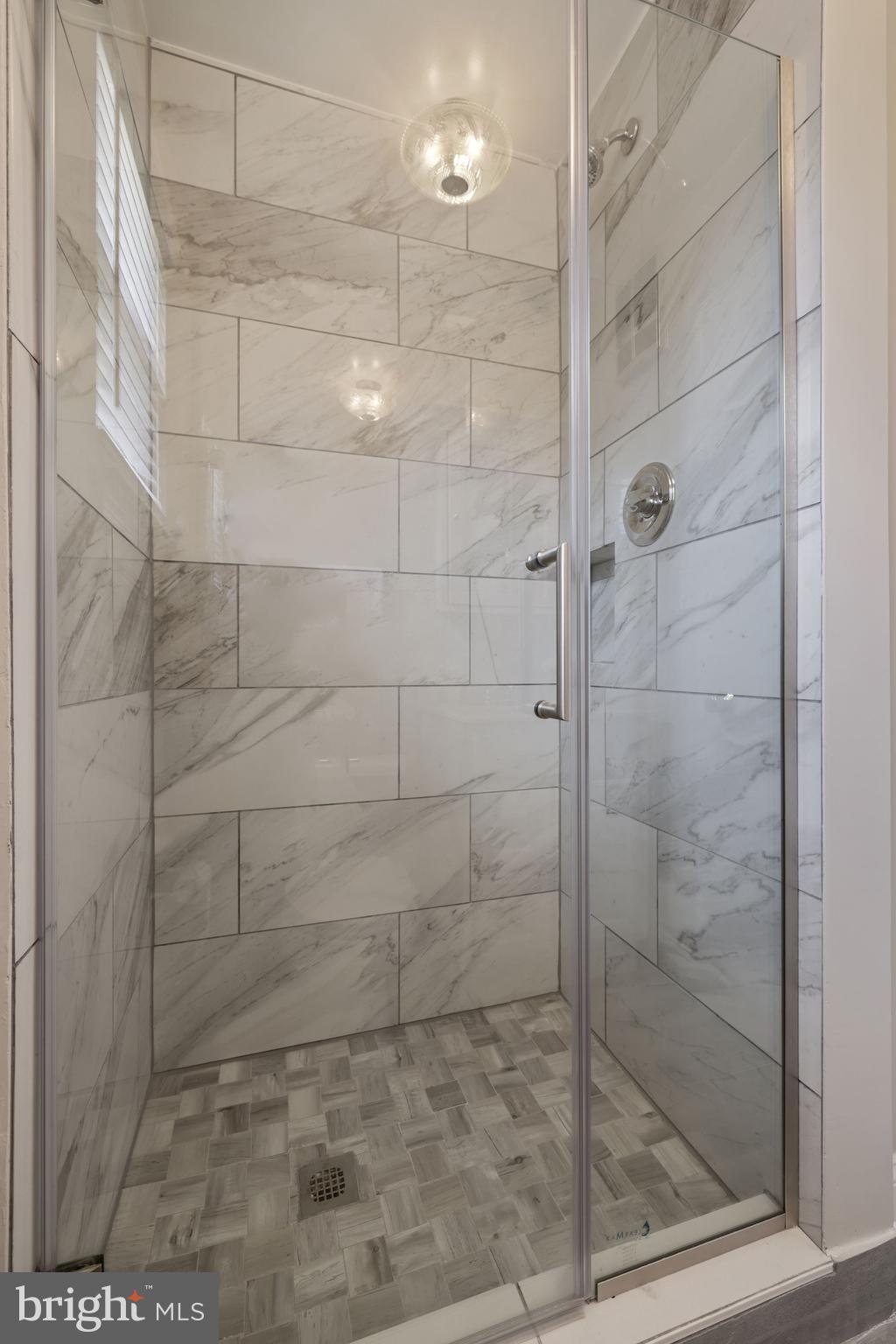 KENWOOD PARK - Residential