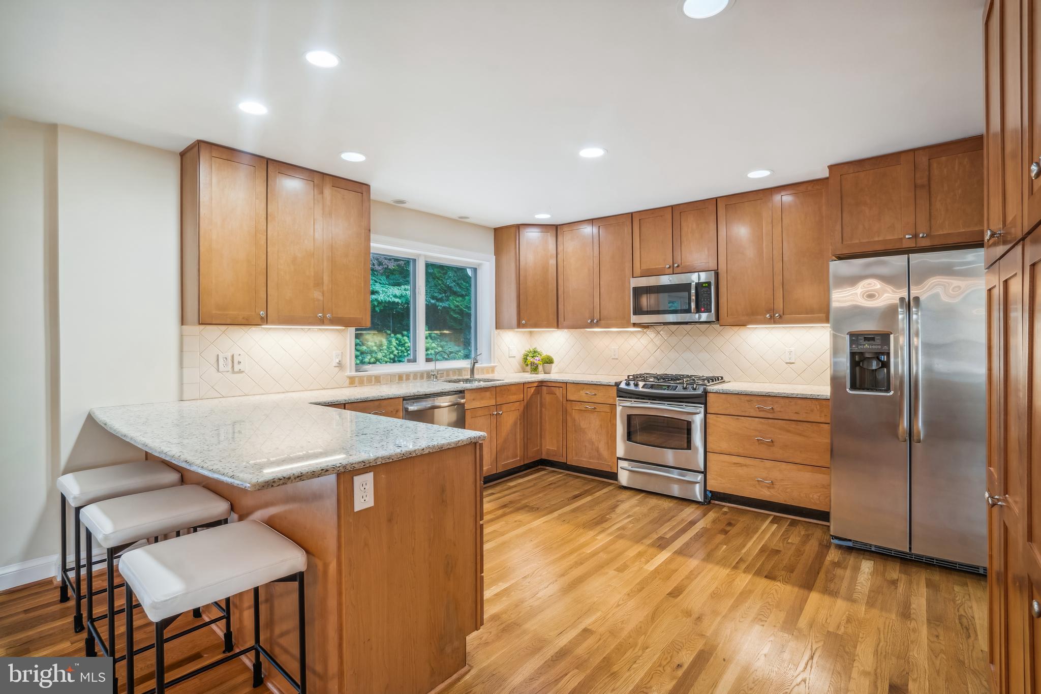 KENWOOD PARK - Residential