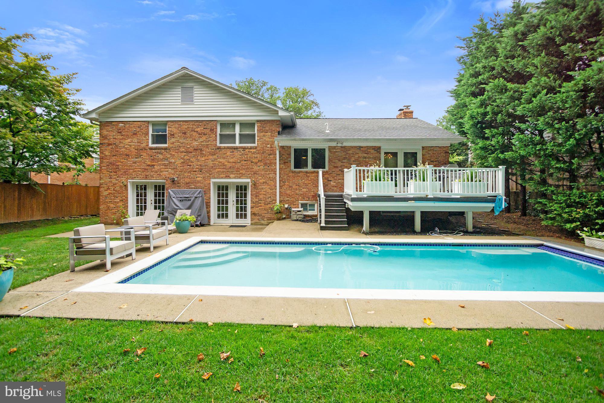 KENWOOD PARK - Residential