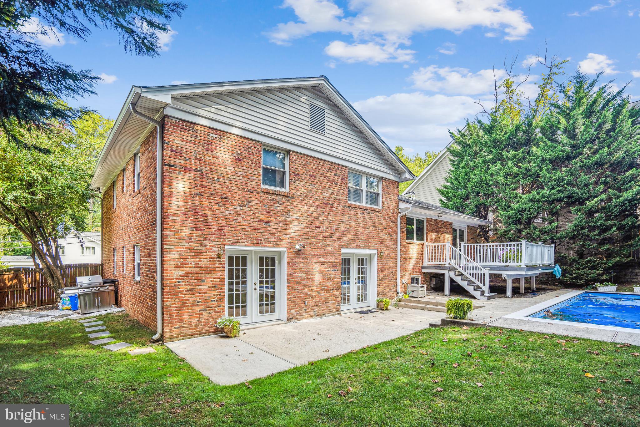 KENWOOD PARK - Residential