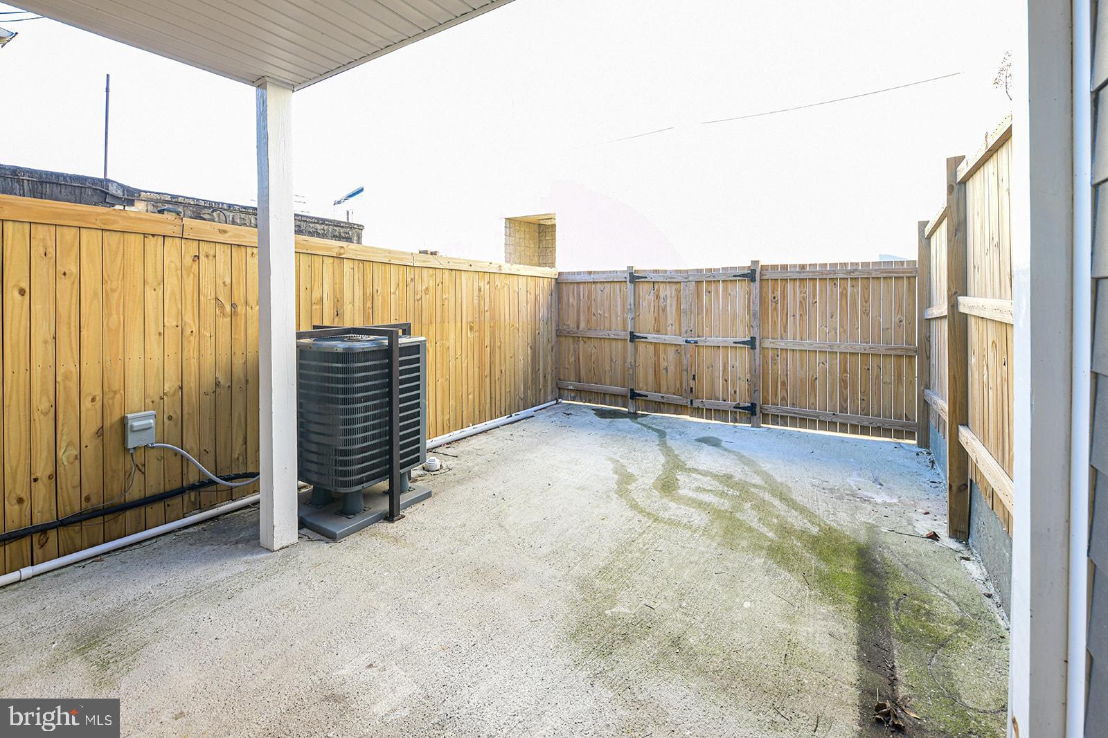 BIDDLE STREET - Residential