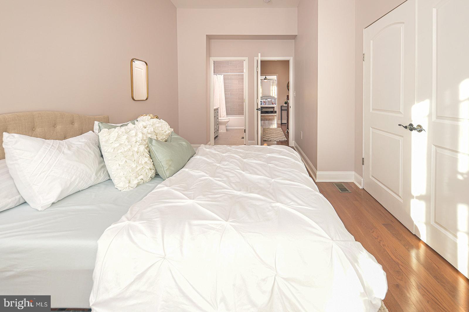 BIDDLE STREET - Residential