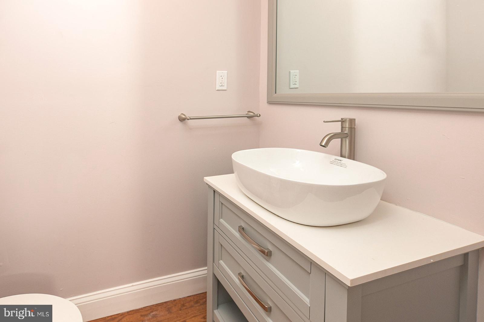 BIDDLE STREET - Residential