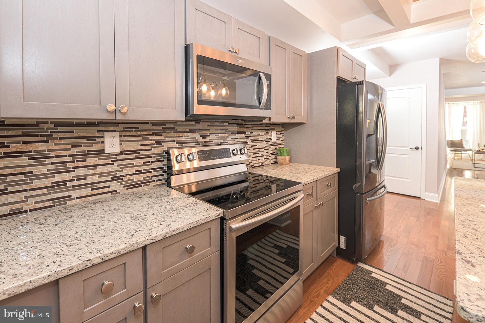 BIDDLE STREET - Residential