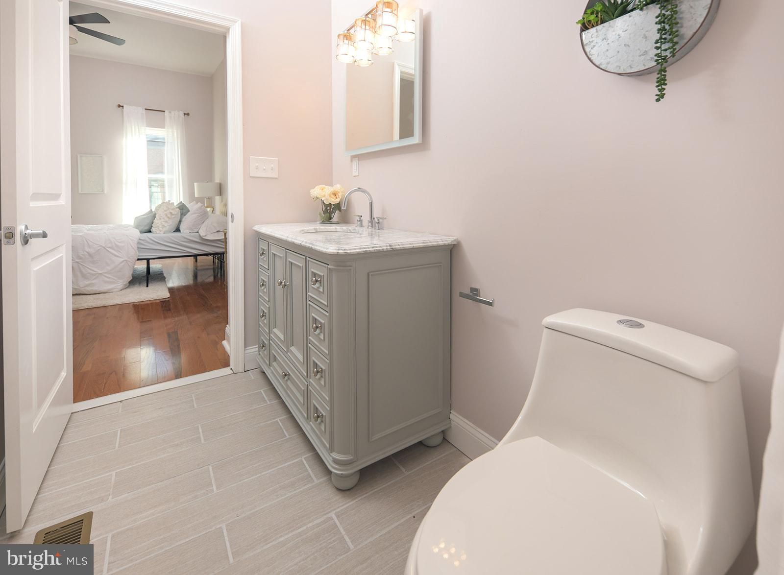 BIDDLE STREET - Residential