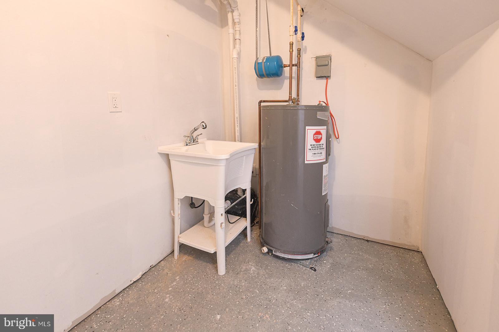 BIDDLE STREET - Residential