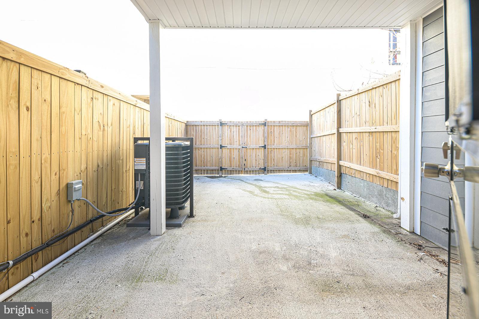 BIDDLE STREET - Residential