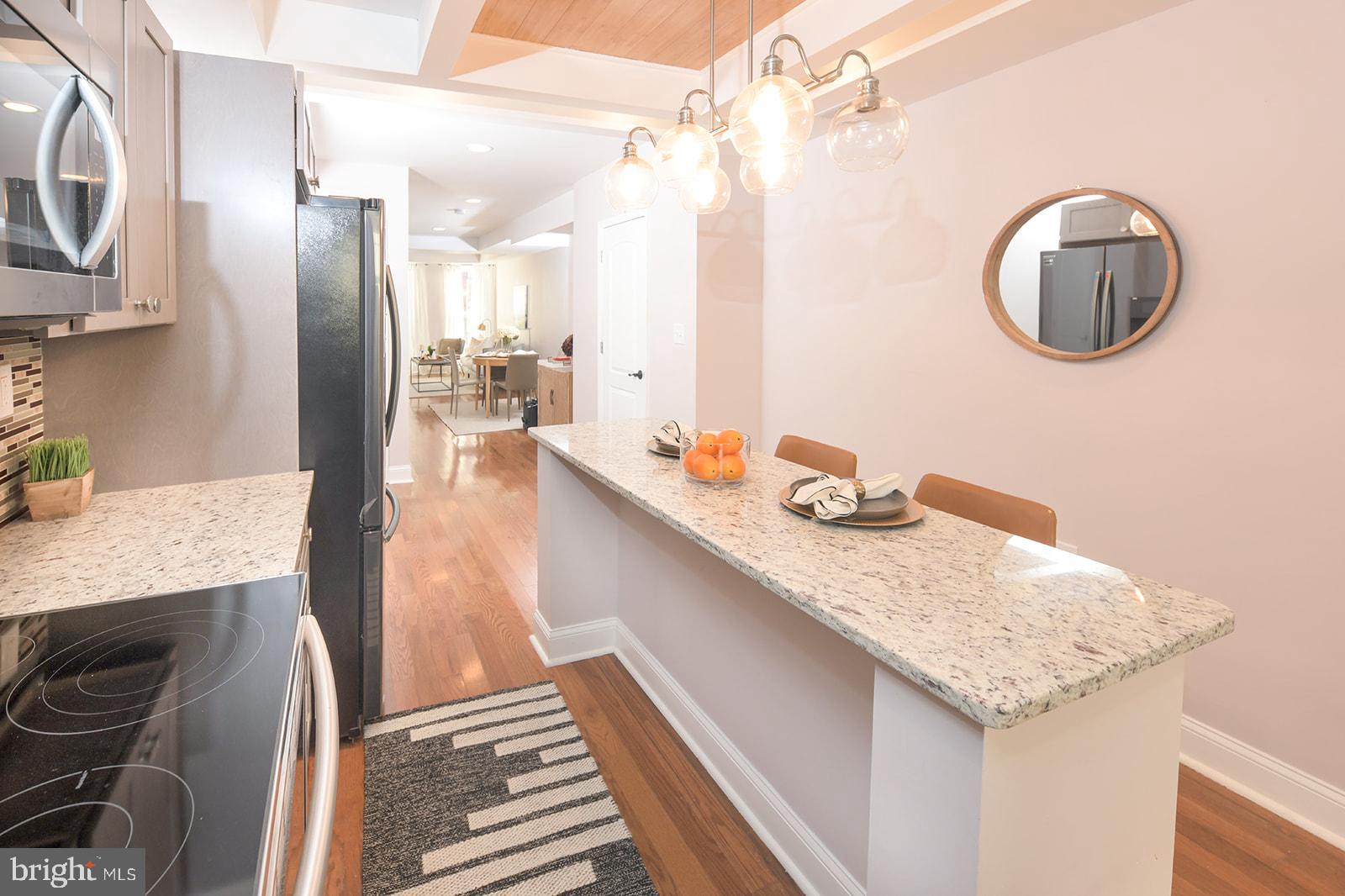 BIDDLE STREET - Residential