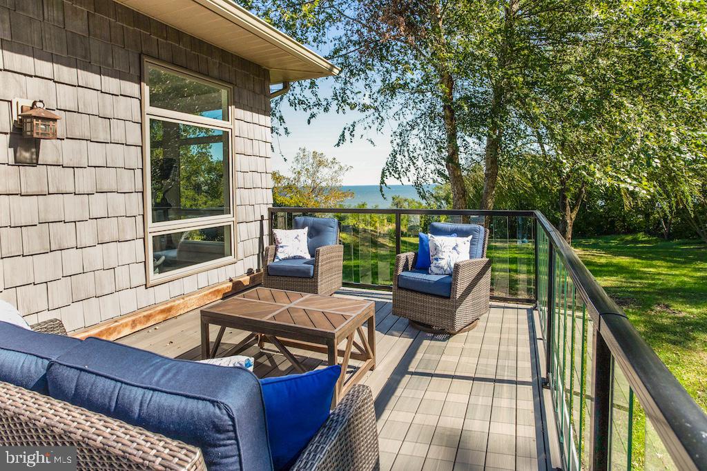 BAYVIEW MANOR ESTATES - Residential