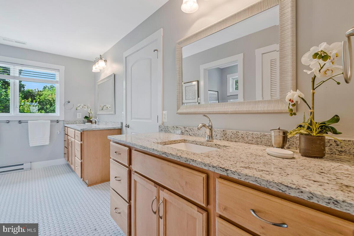 BAYVIEW MANOR ESTATES - Residential