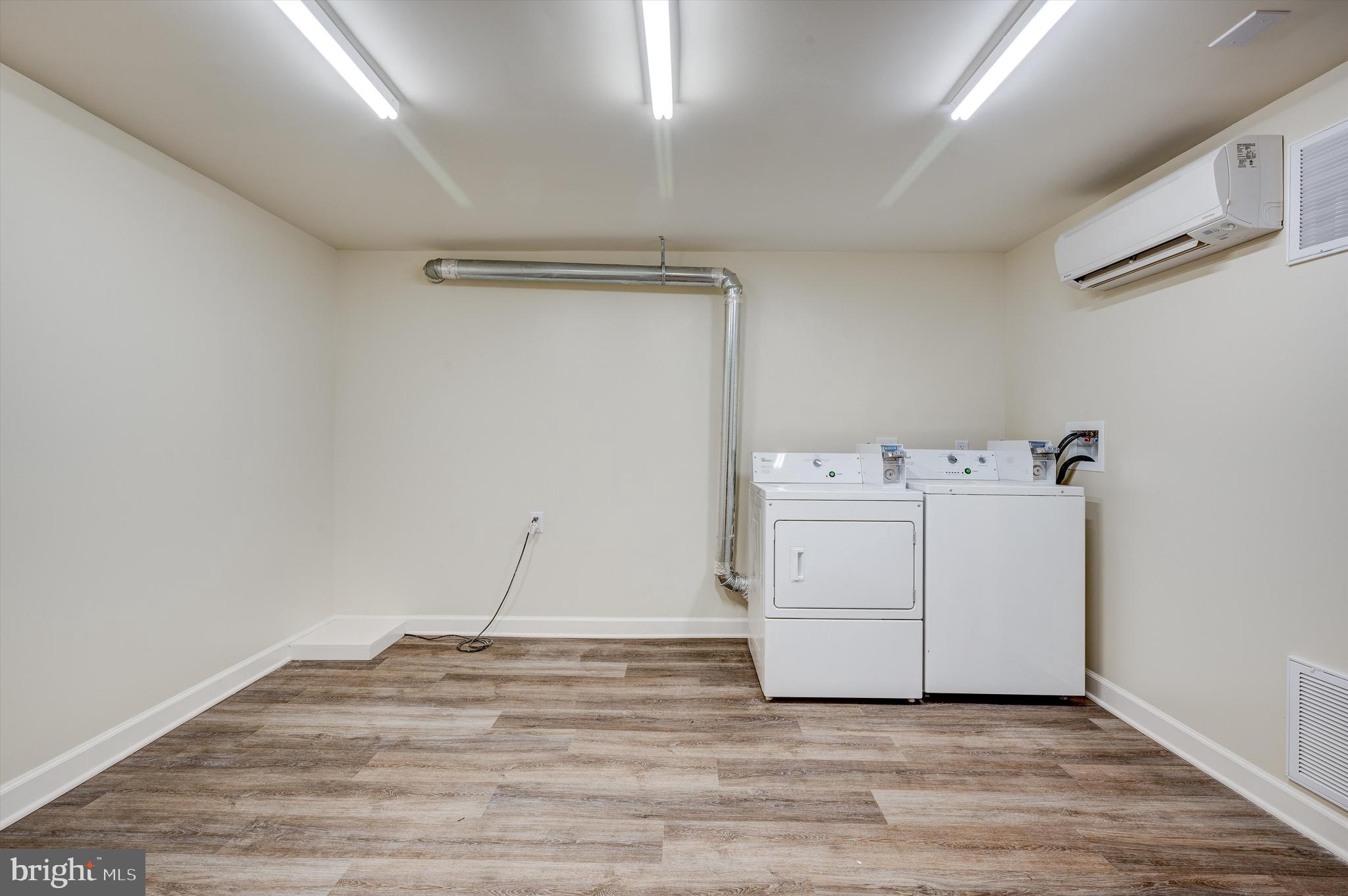 NORTH END - Residential Lease