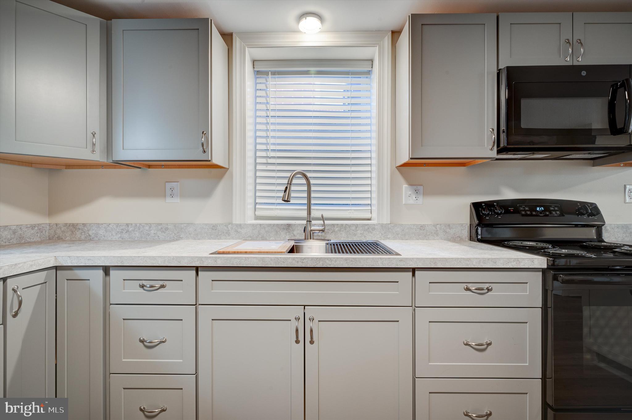 NORTH END - Residential Lease