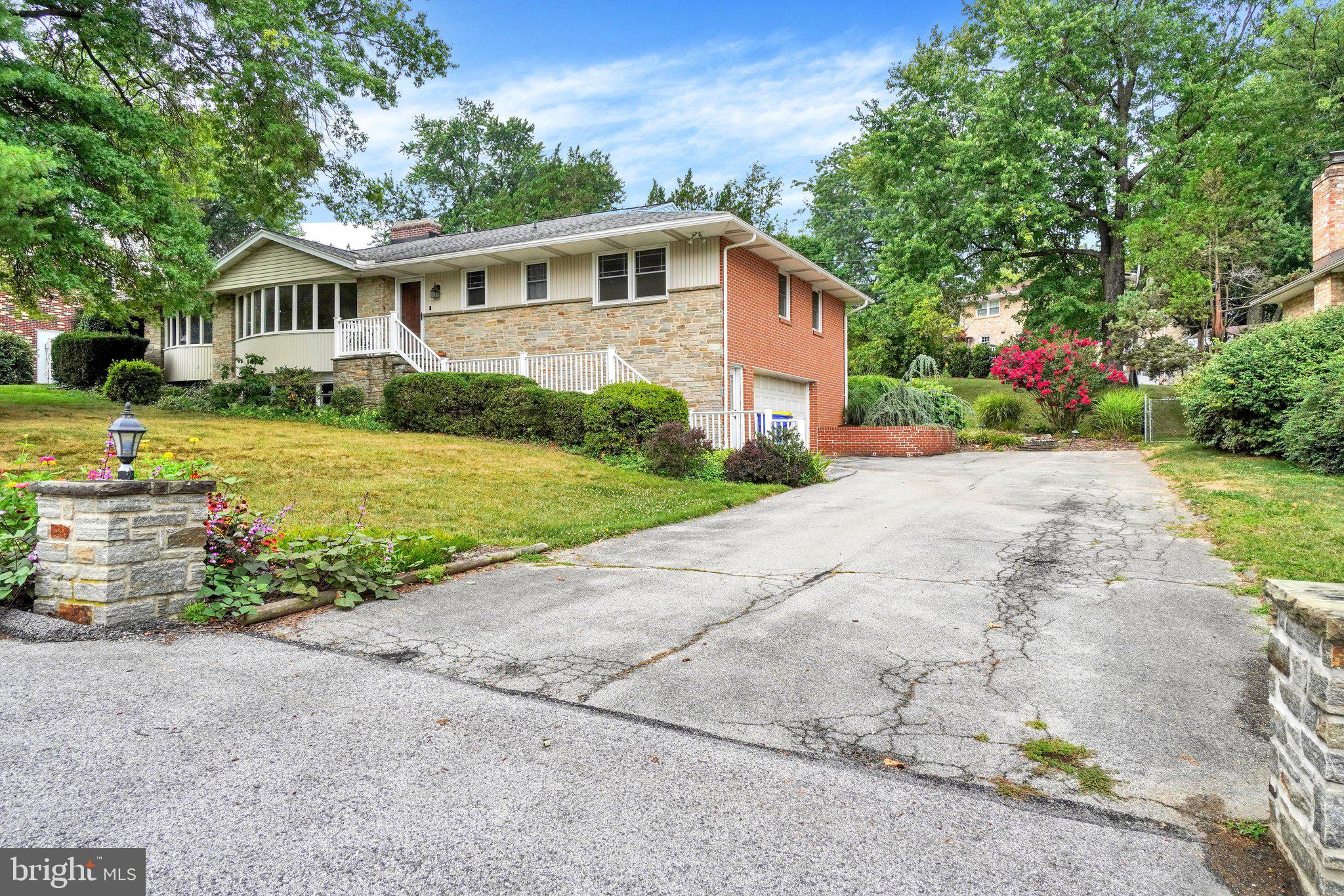 385 TRI HILL DRIVE