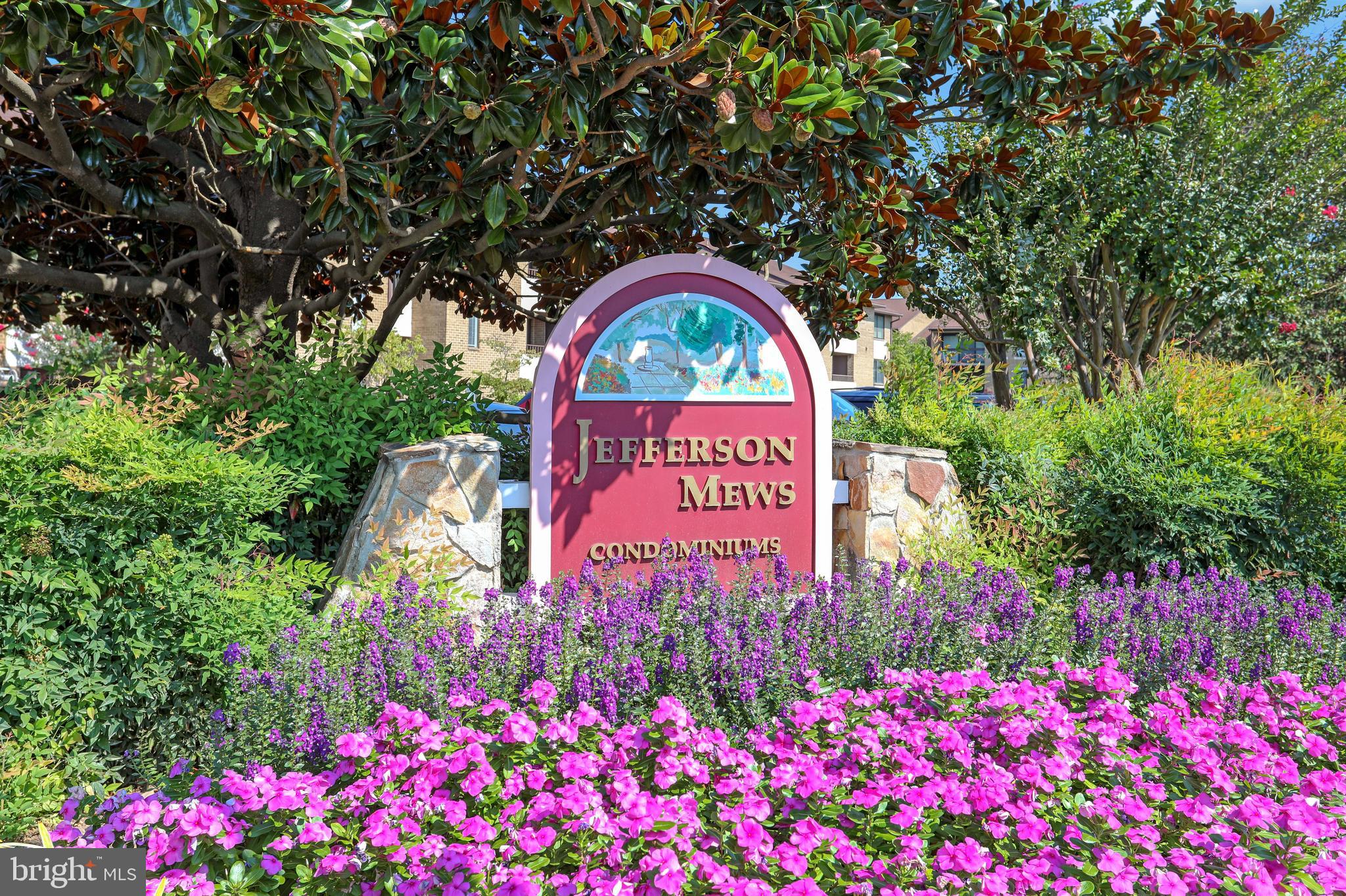 JEFFERSON MEWS - Residential