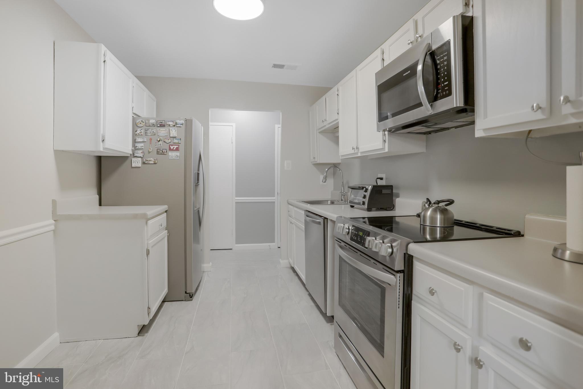 JEFFERSON MEWS - Residential