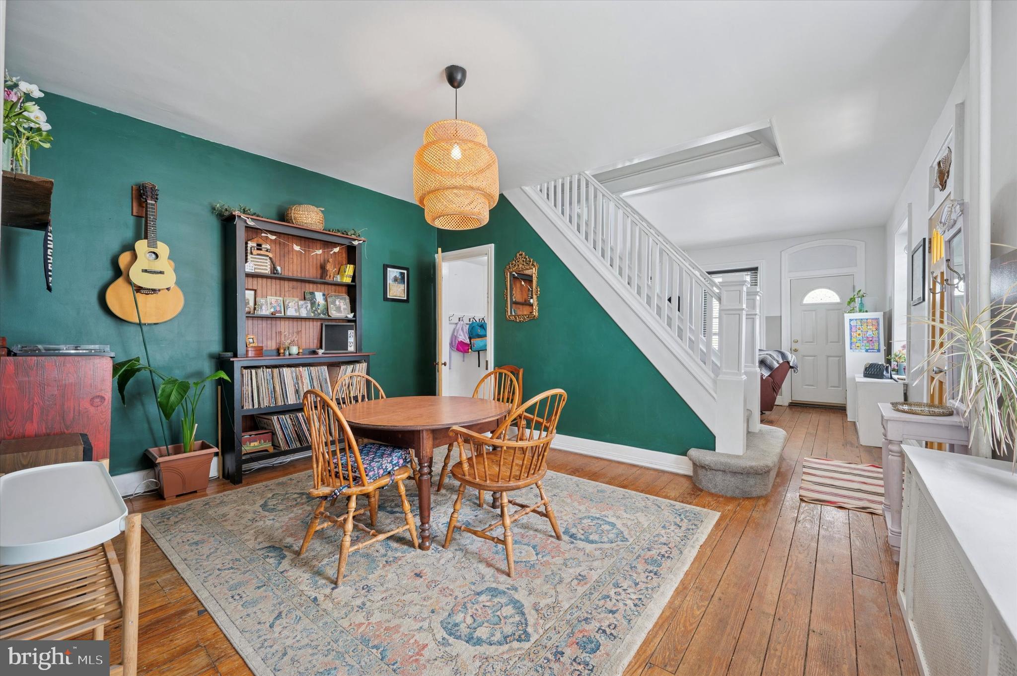 ROXBOROUGH - Residential