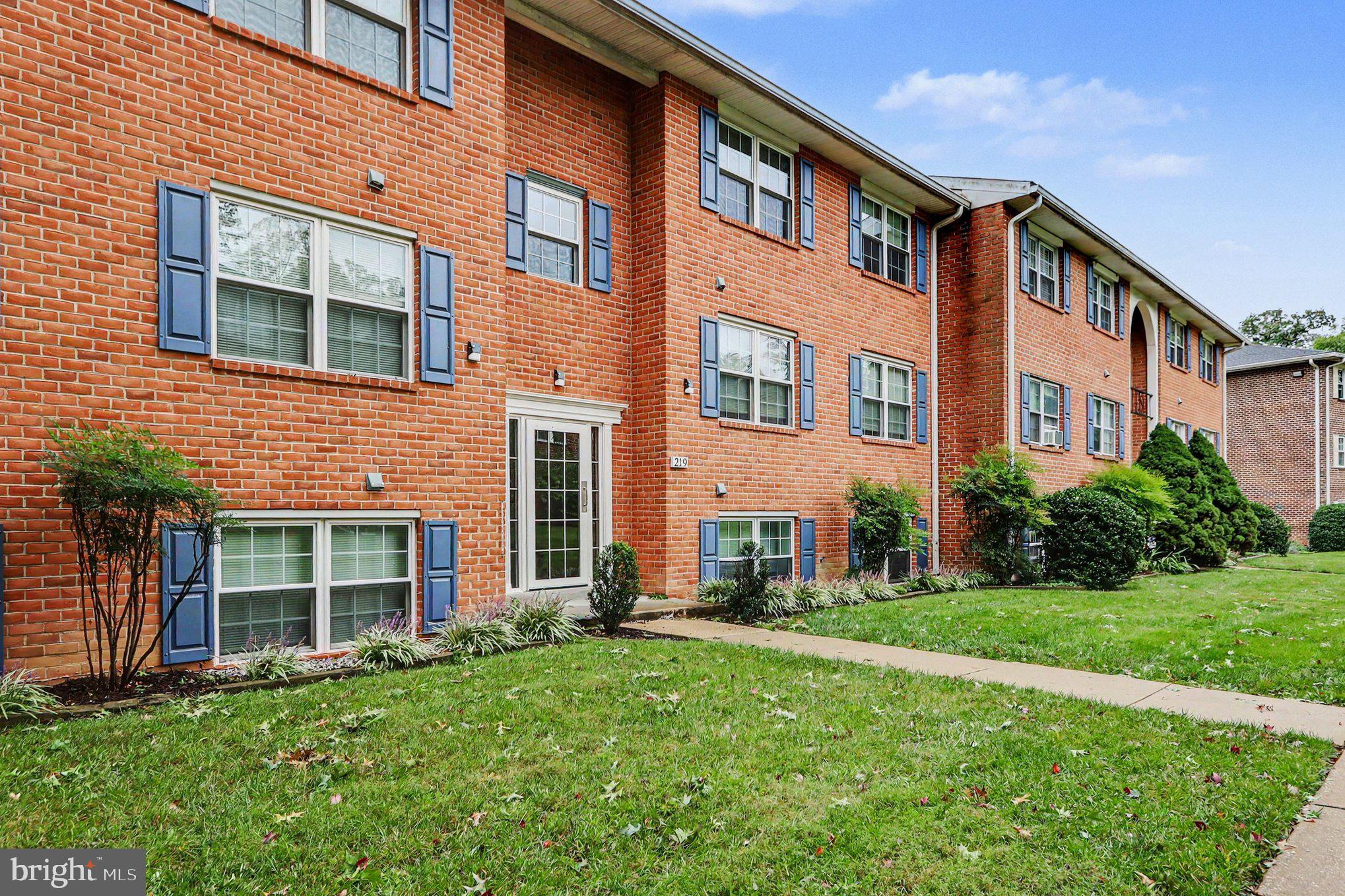 219 CROCKER DRIVE F