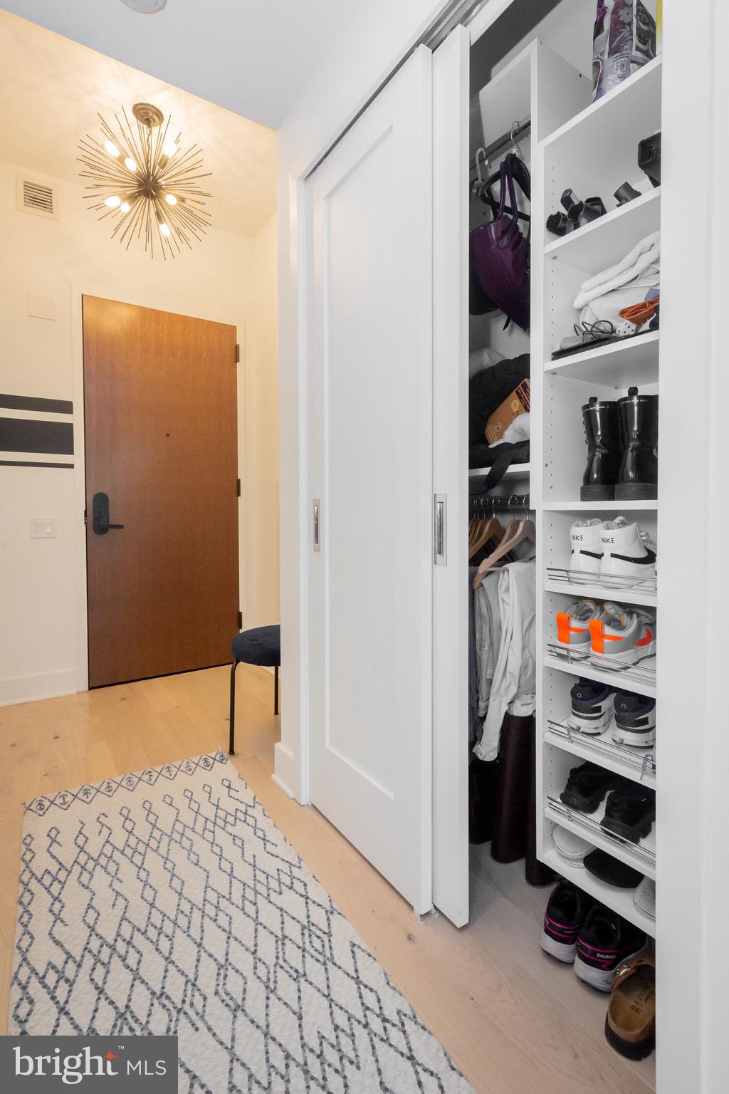 1211 VAN STREET SE 1210