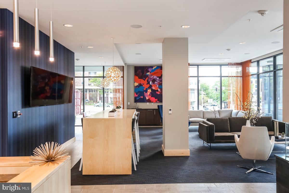 DOWNTOWN SILVER SPRING - Residential