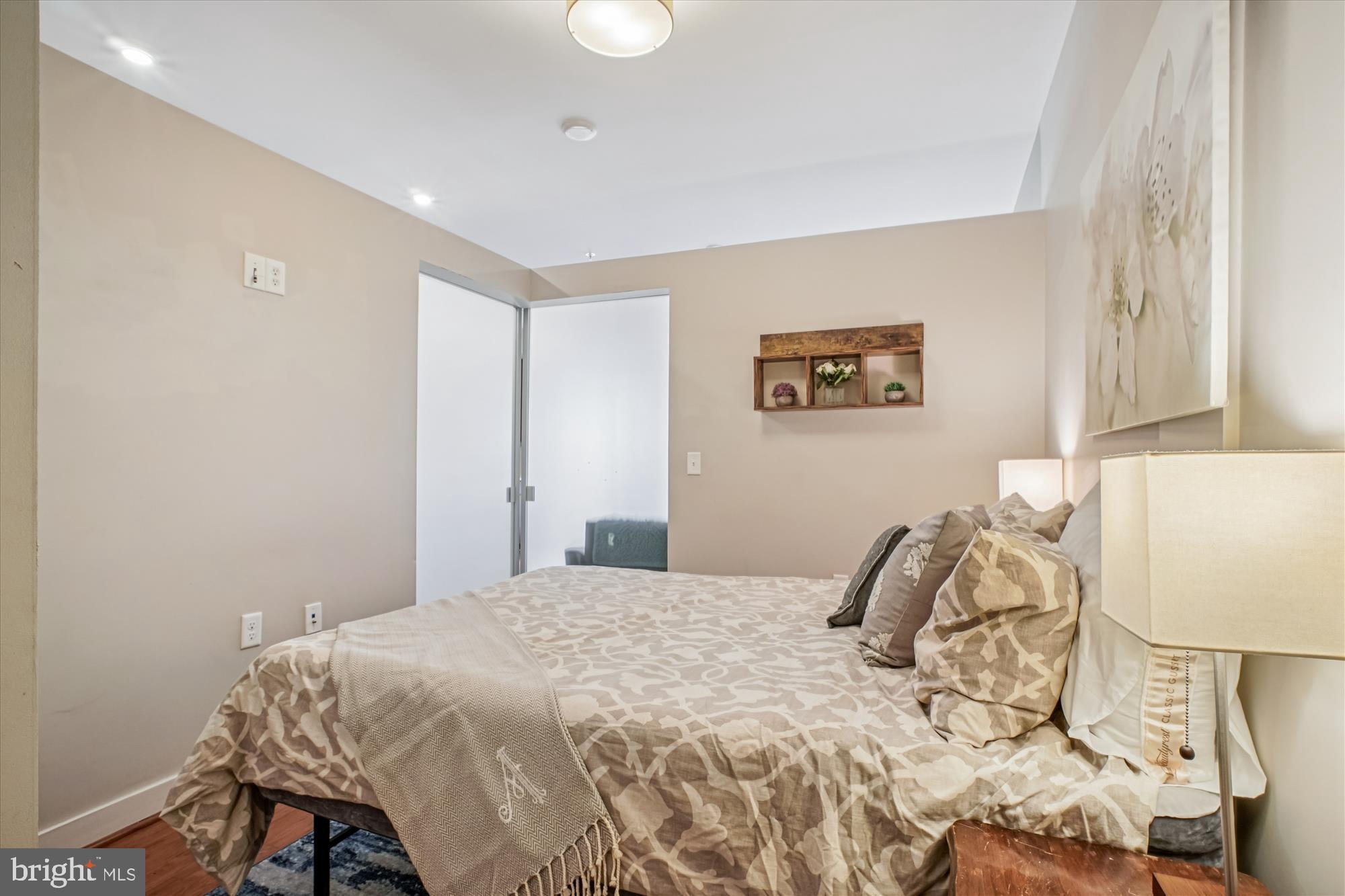 DOWNTOWN SILVER SPRING - Residential