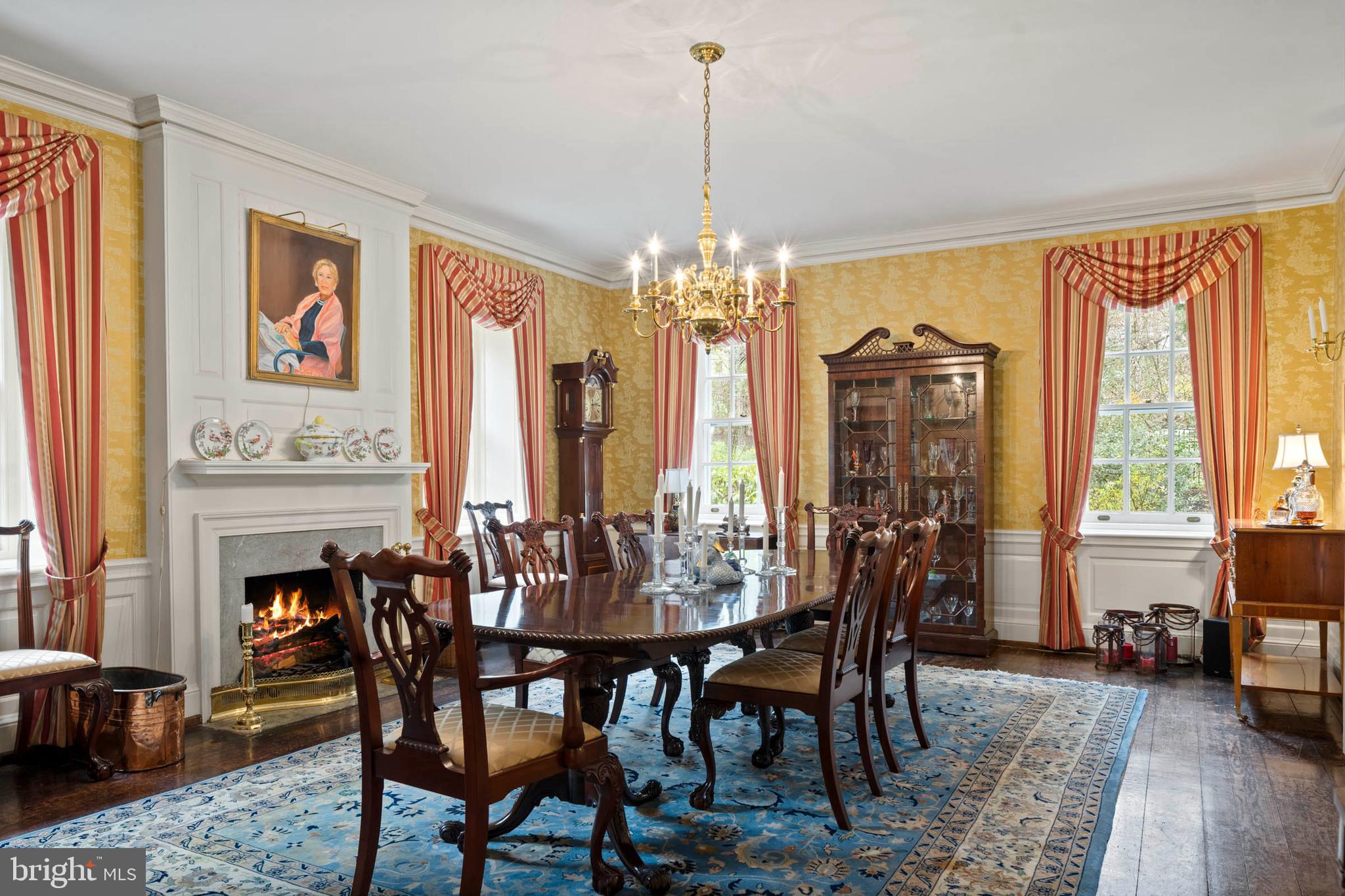 CHESTNUT HILL - Residential