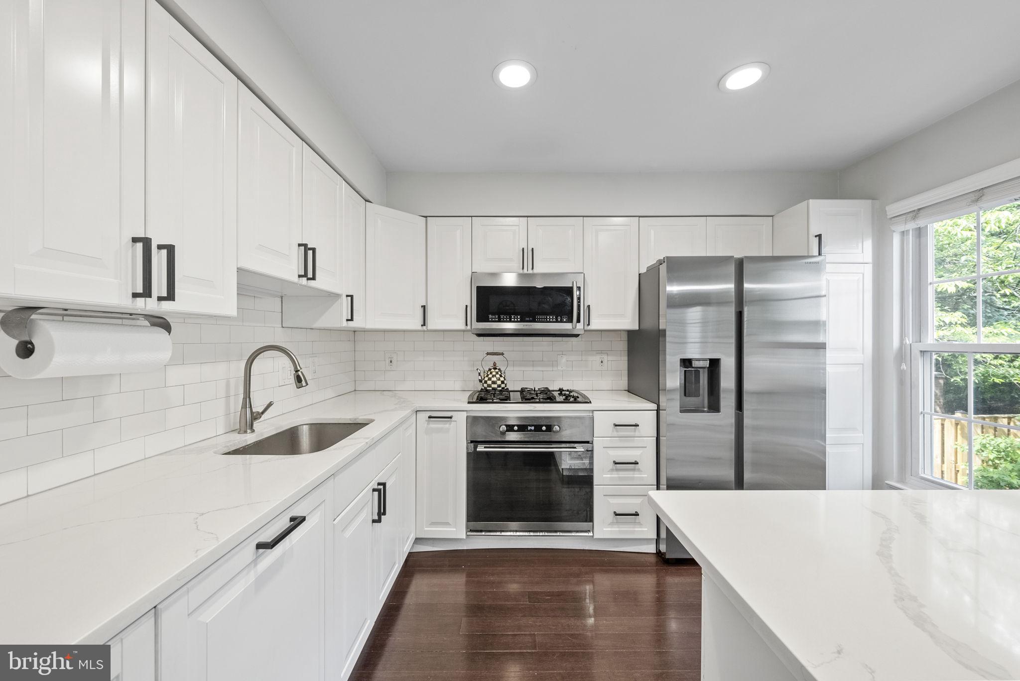 JAPONICA - Residential Lease