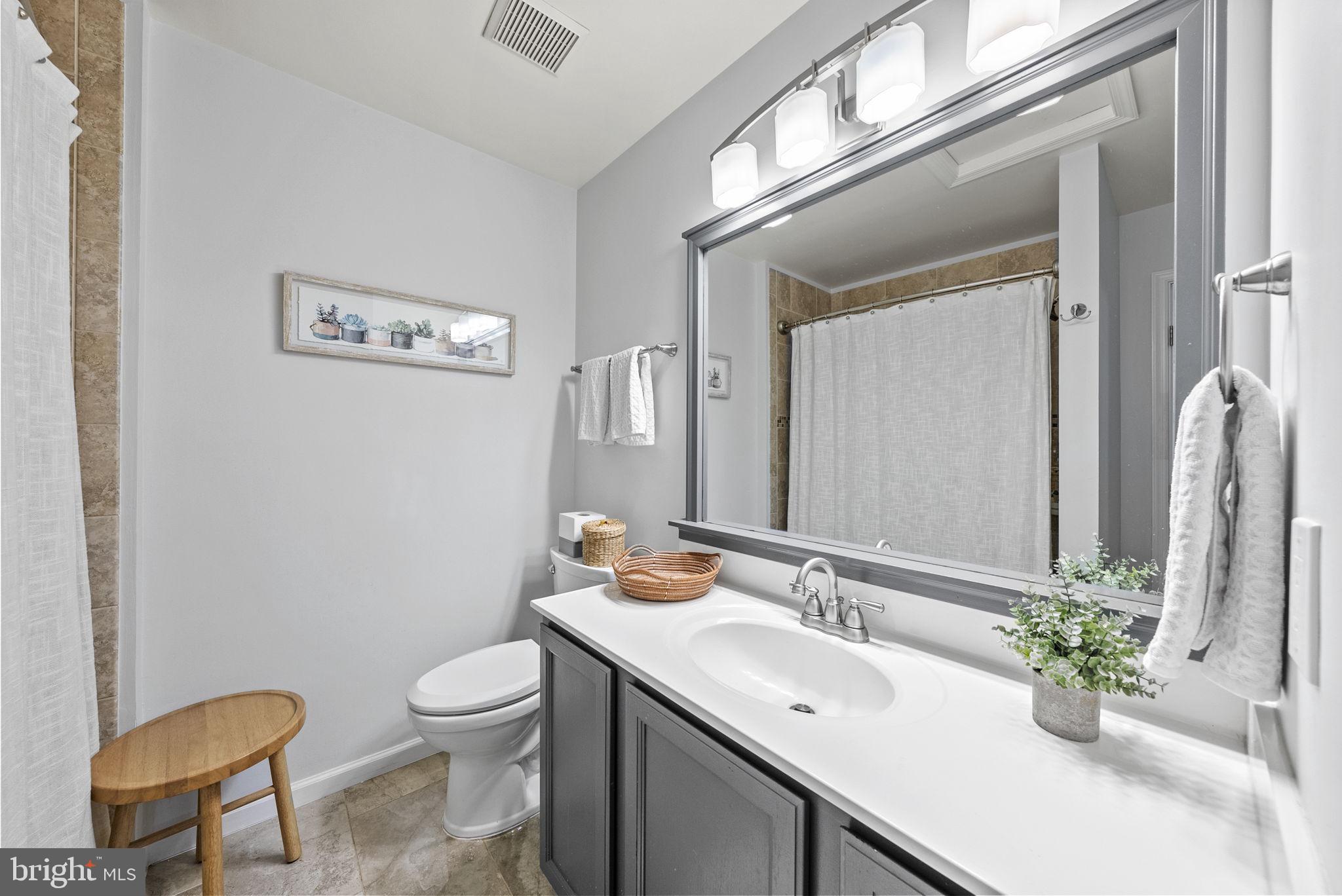 JAPONICA - Residential Lease