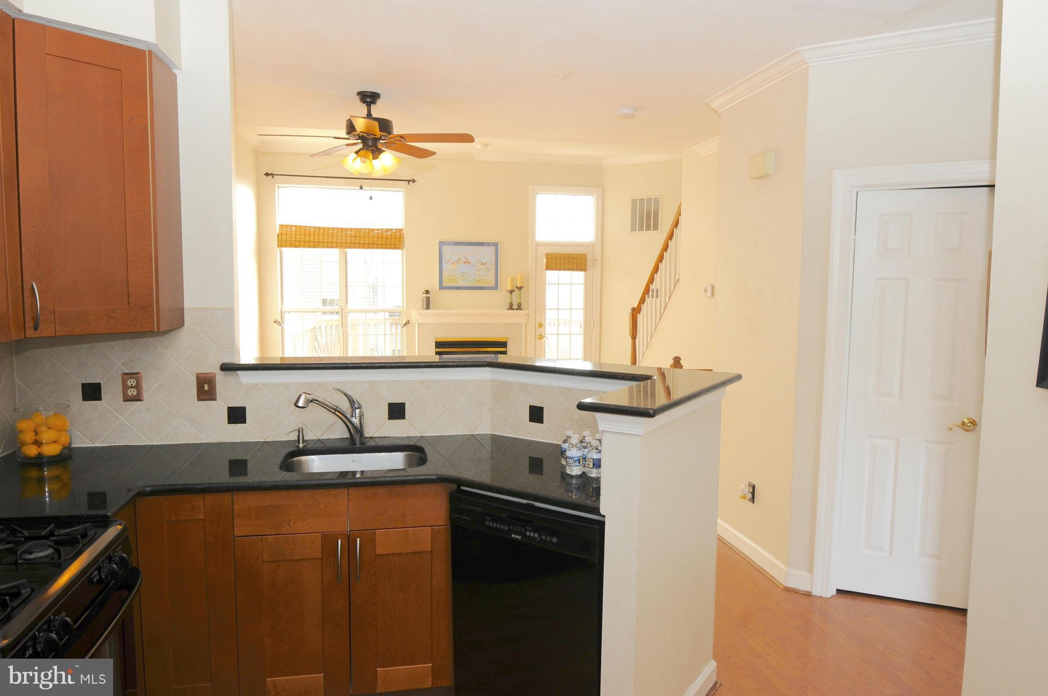 LOWES ISLAND - Residential