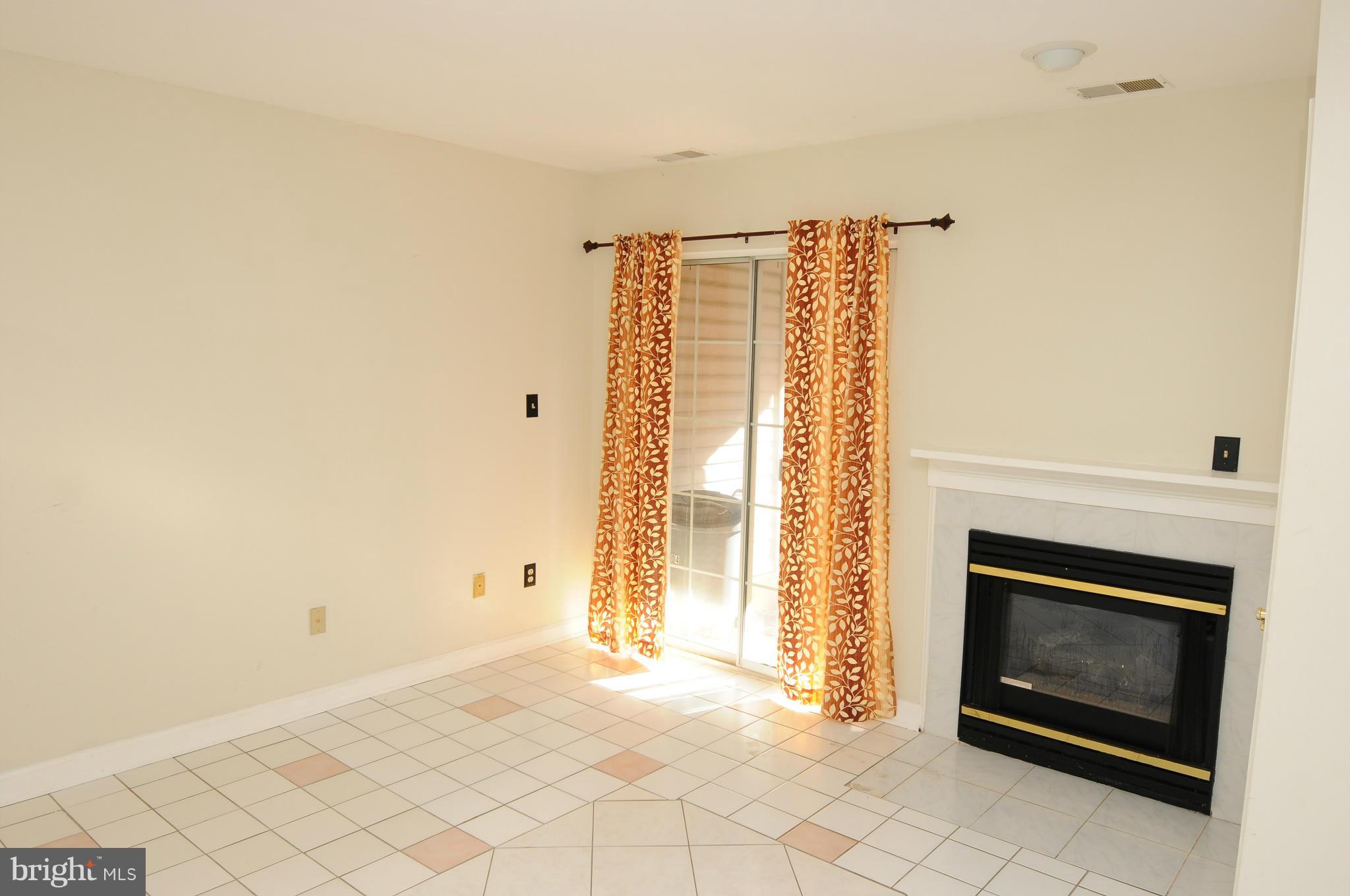 LOWES ISLAND - Residential