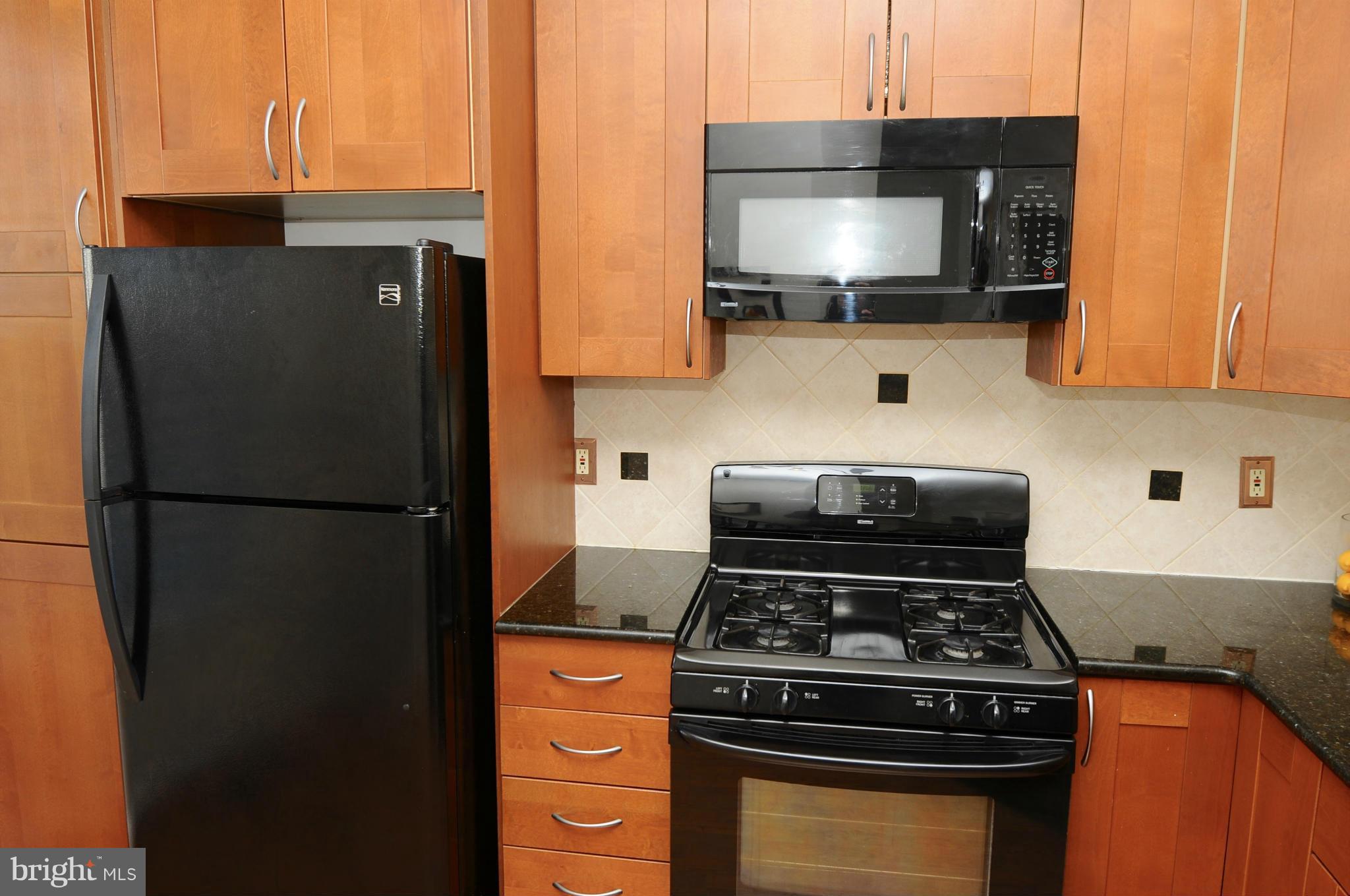 LOWES ISLAND - Residential