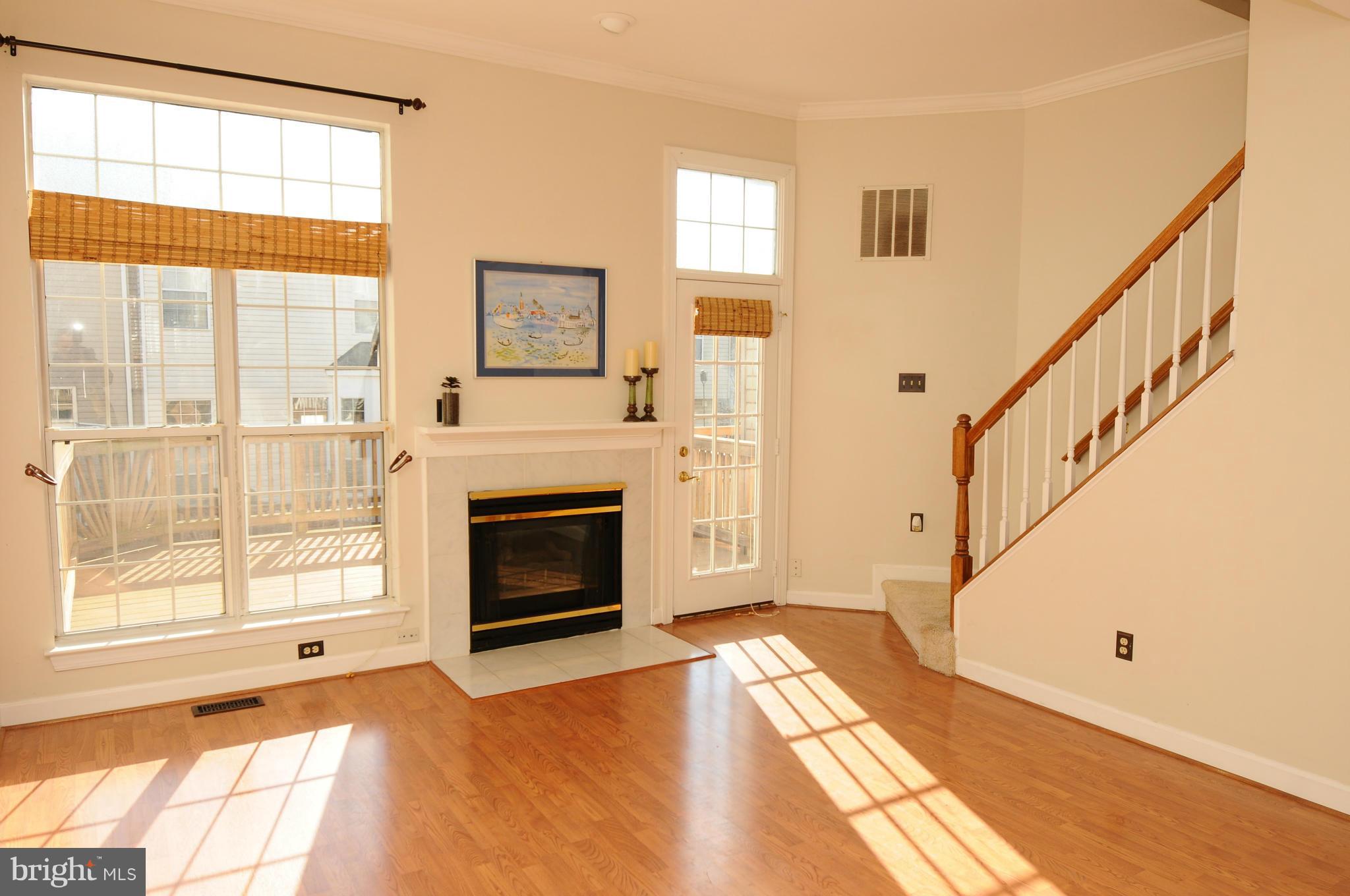 LOWES ISLAND - Residential