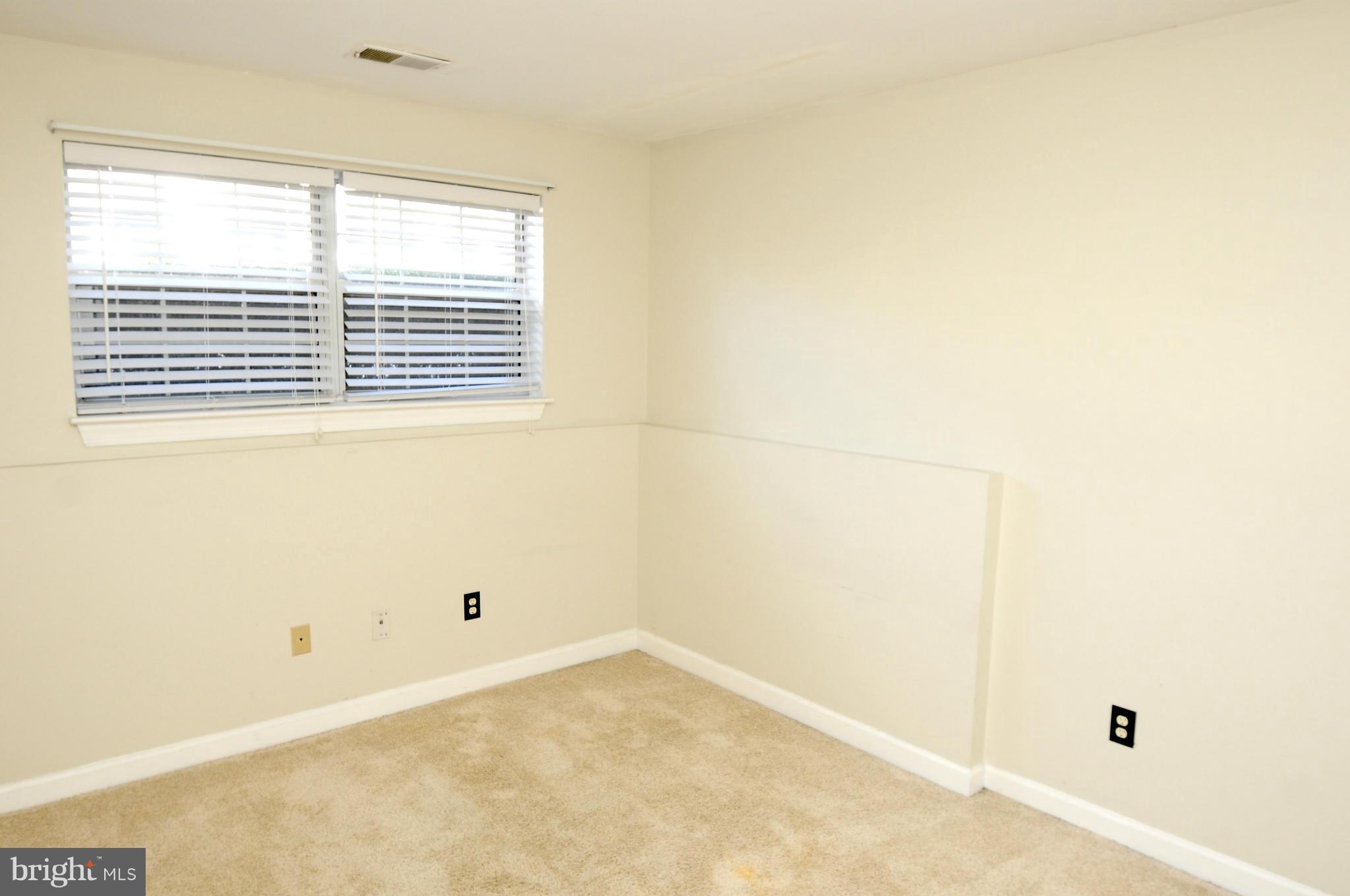 LOWES ISLAND - Residential