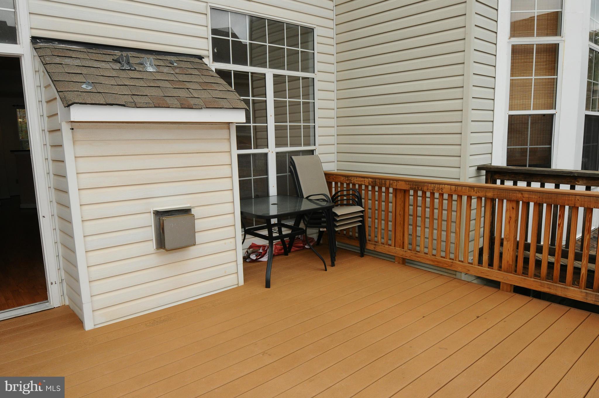 LOWES ISLAND - Residential