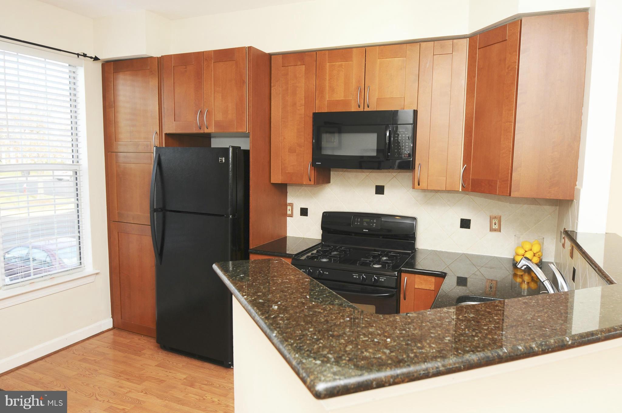 LOWES ISLAND - Residential